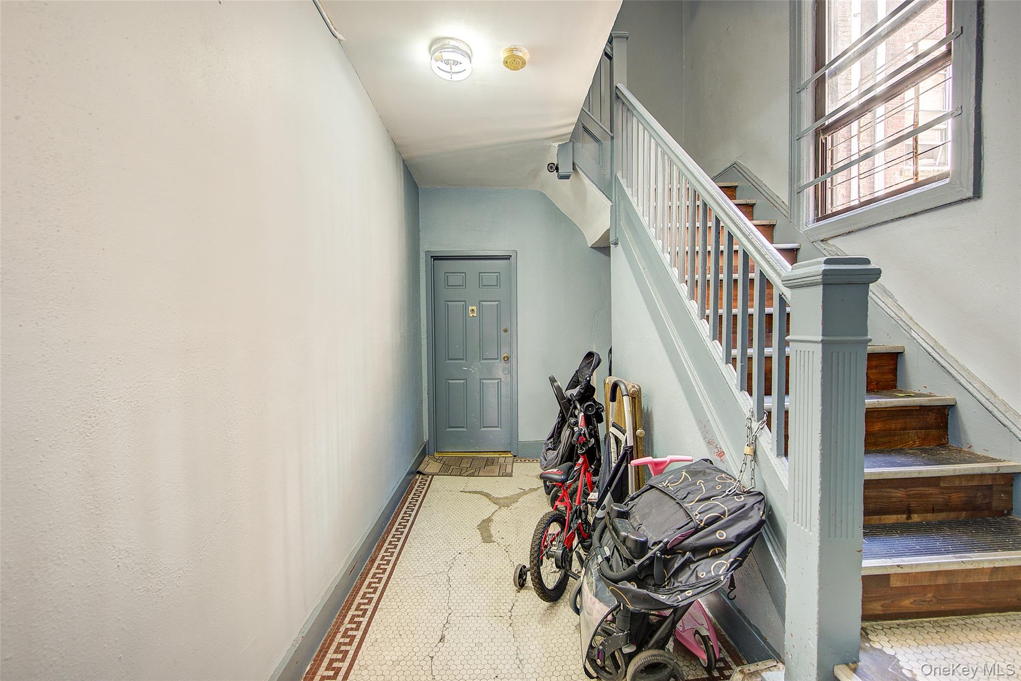 99-11 42 Avenue Property Photo 20