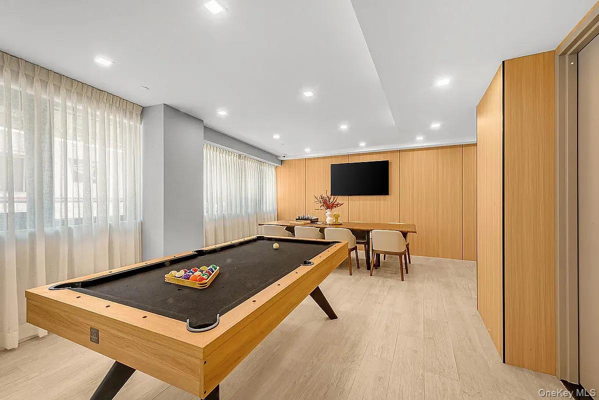 40-22 61st Street 2e Property Photo 12