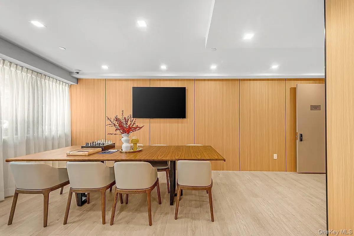 40-22 61st Street 2e Property Photo 13
