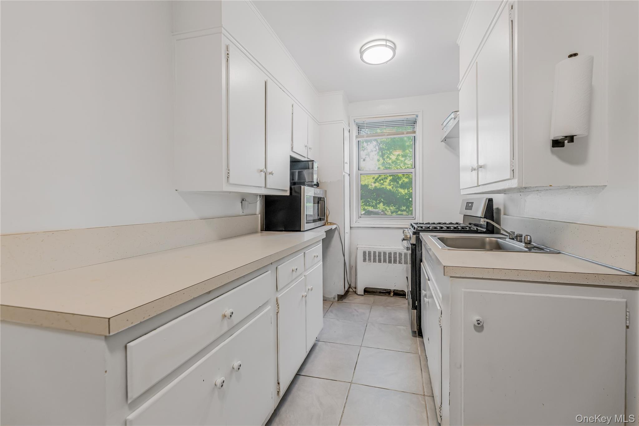 1234 Midland Avenue 1c Property Photo 7