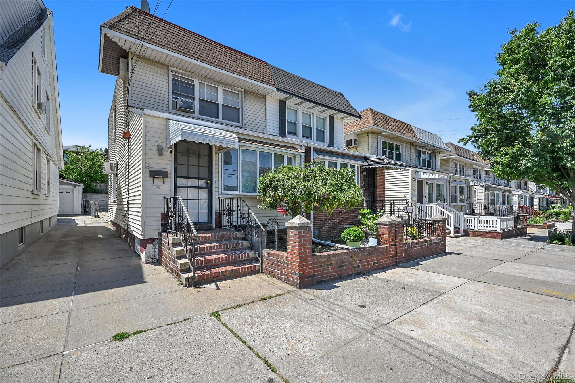 5286 73rd Street Property Photo 3
