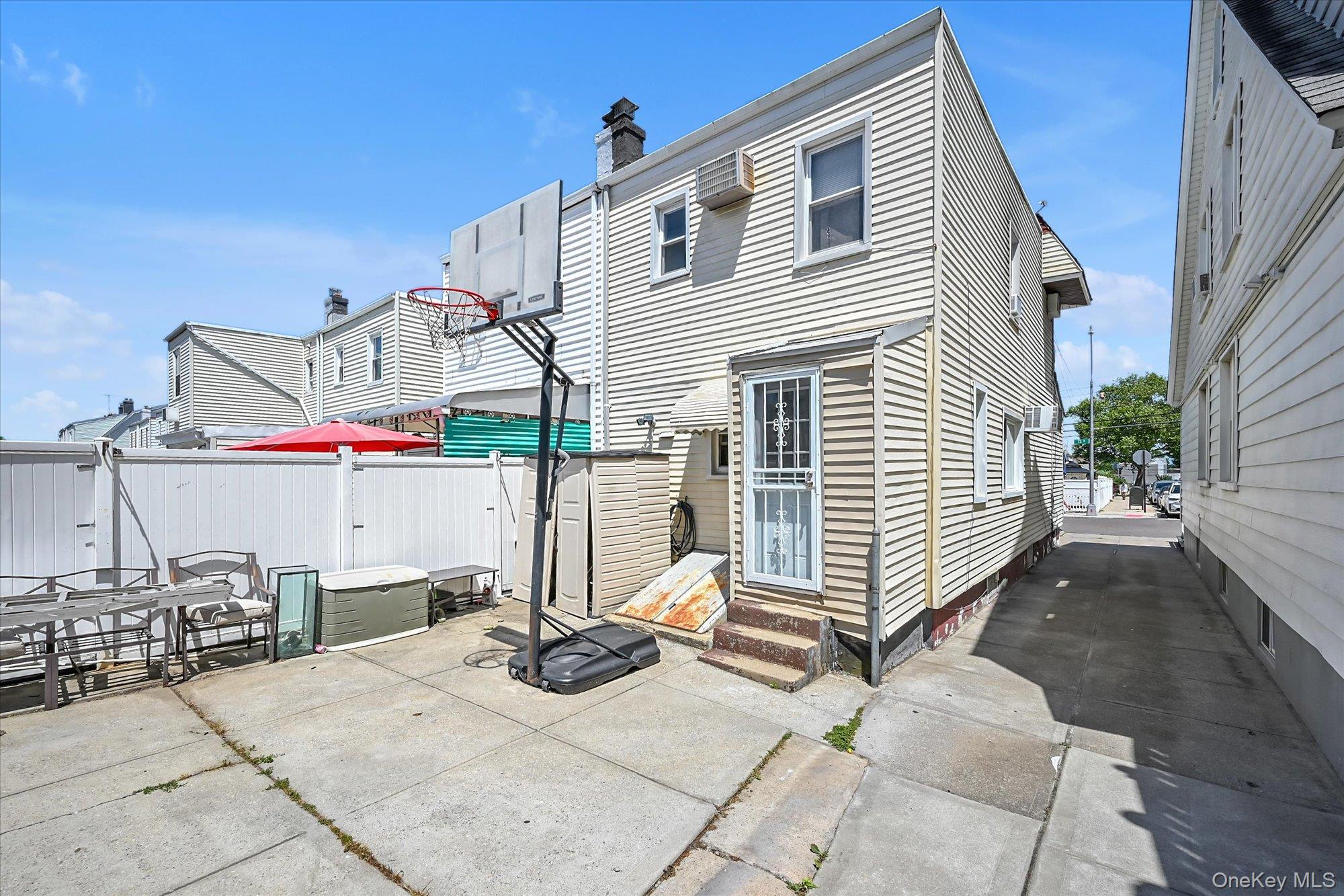 5286 73rd Street Property Photo 20