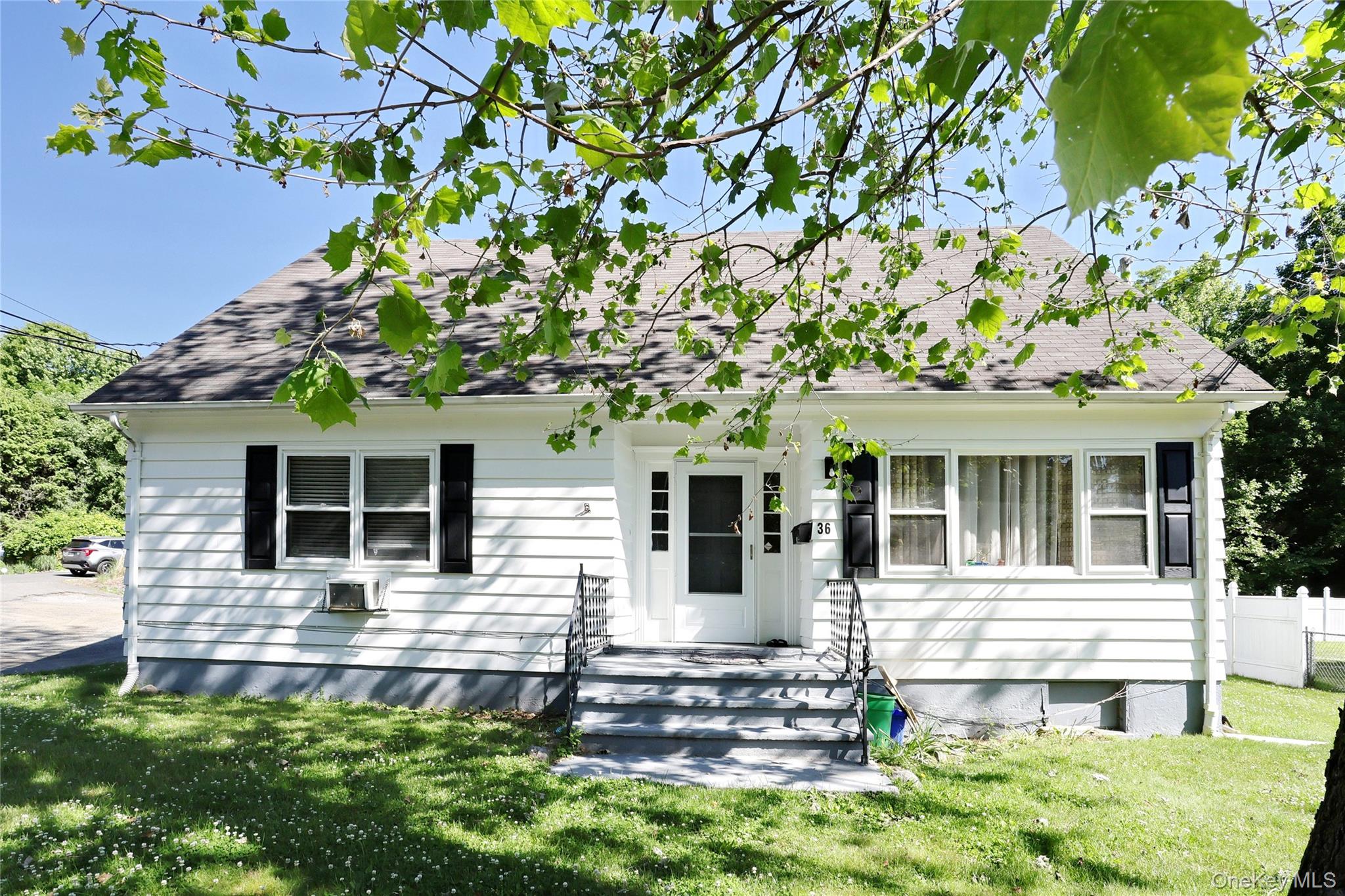 36 Suffern Lane Property Photo 1