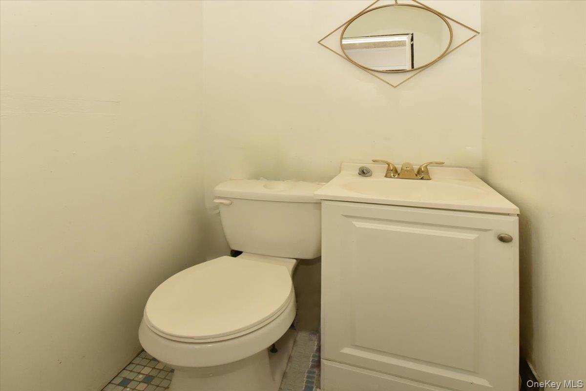 176-17 127th Avenue Property Photo 8