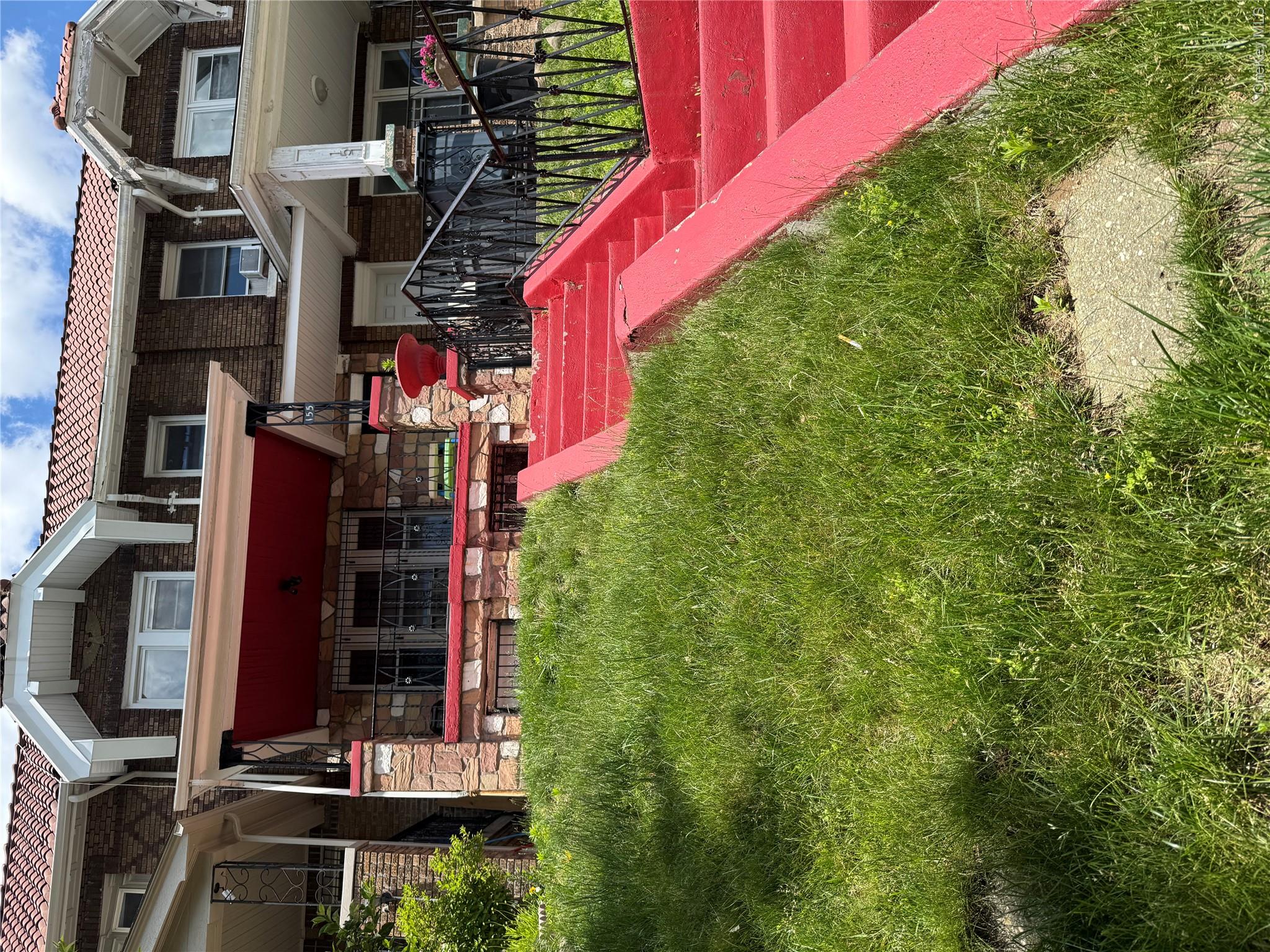 155 Sunnyside Avenue Property Photo 1