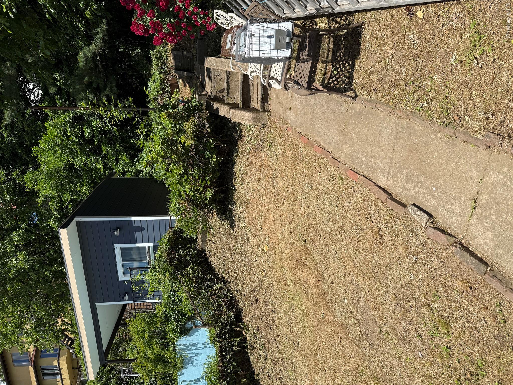 155 Sunnyside Avenue Property Photo 5
