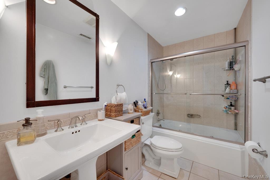 20 Waters Edge Property Photo 17