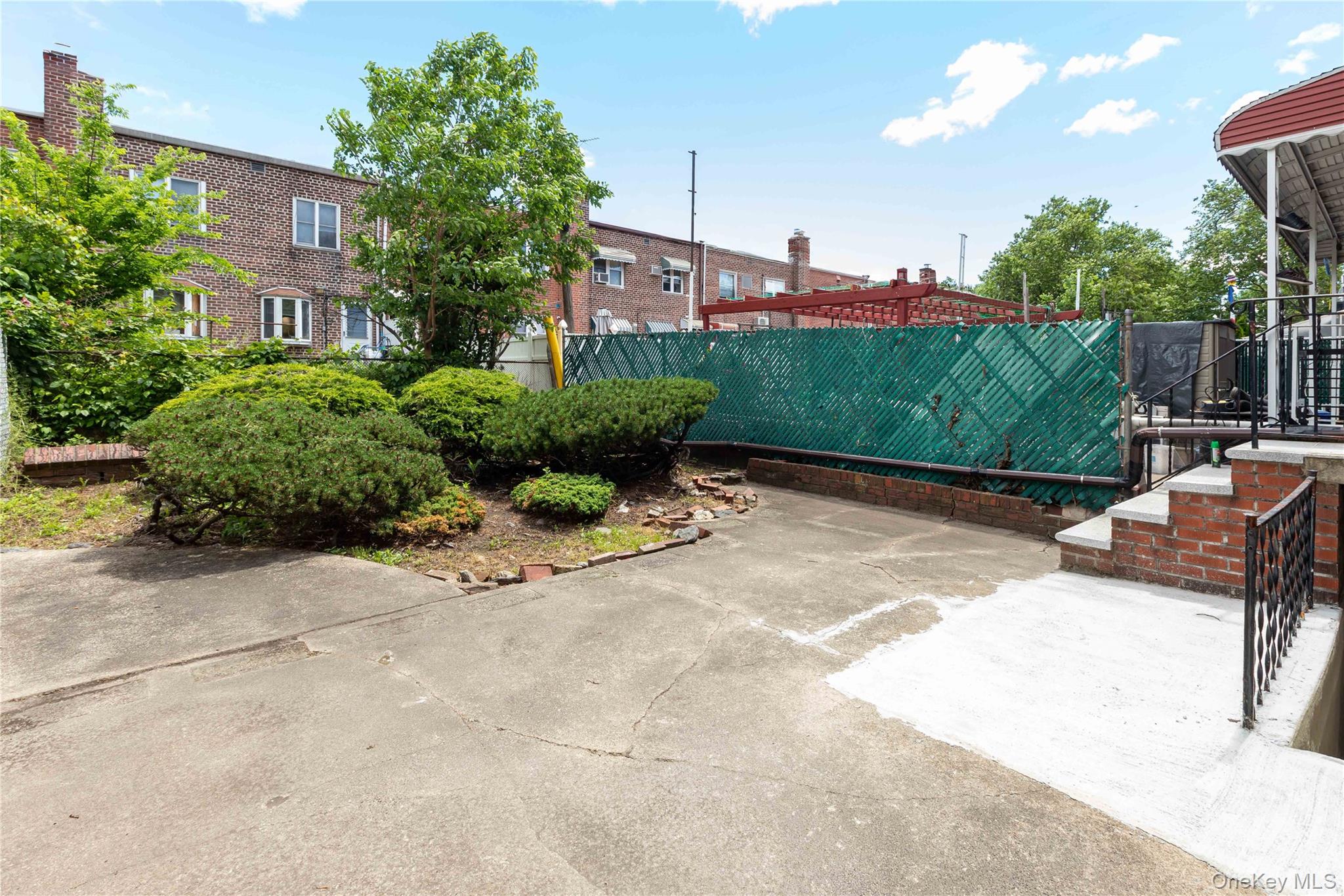 30-51 74th Street Property Photo 4
