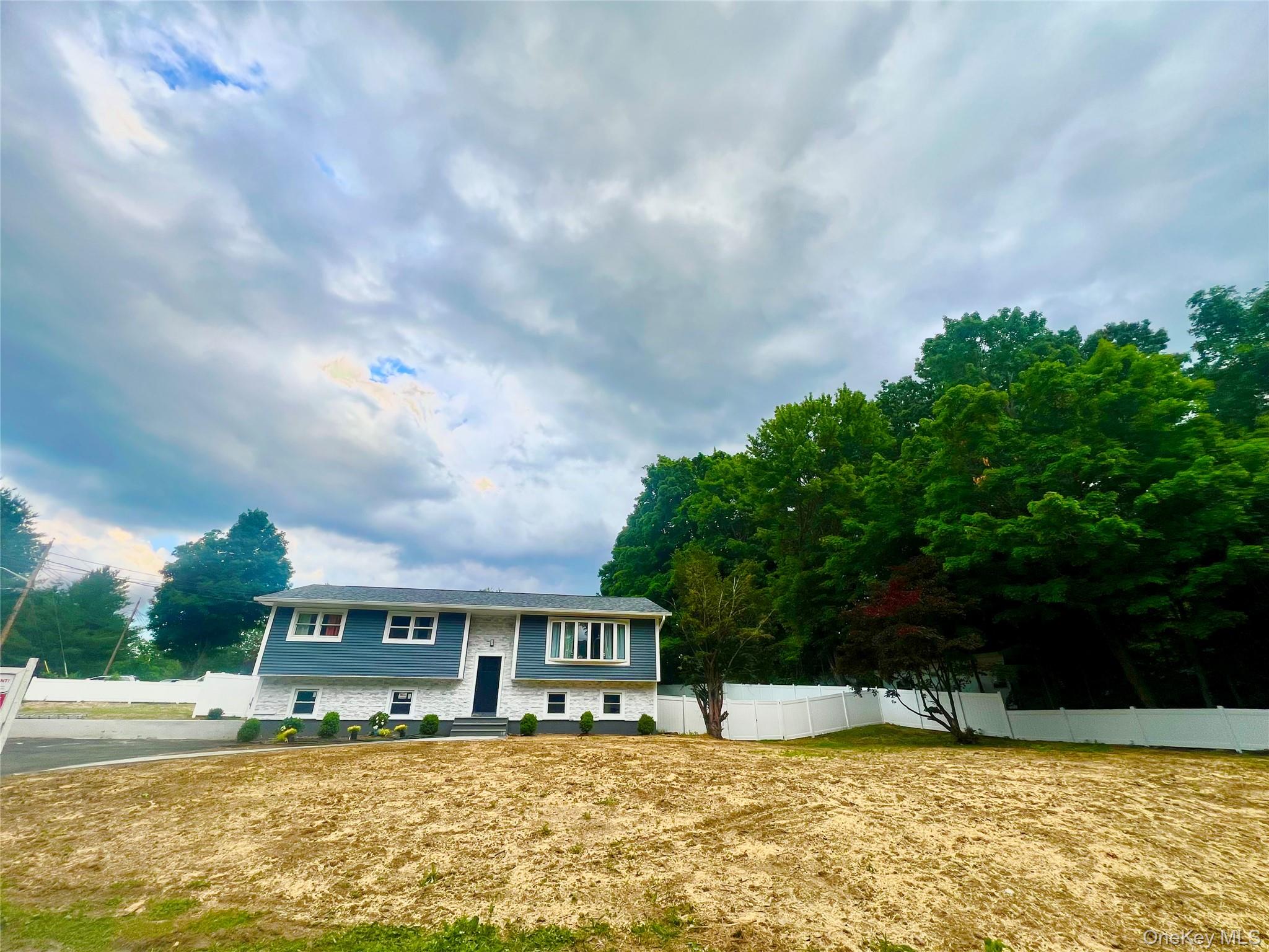 37 California Drive Property Photo 1