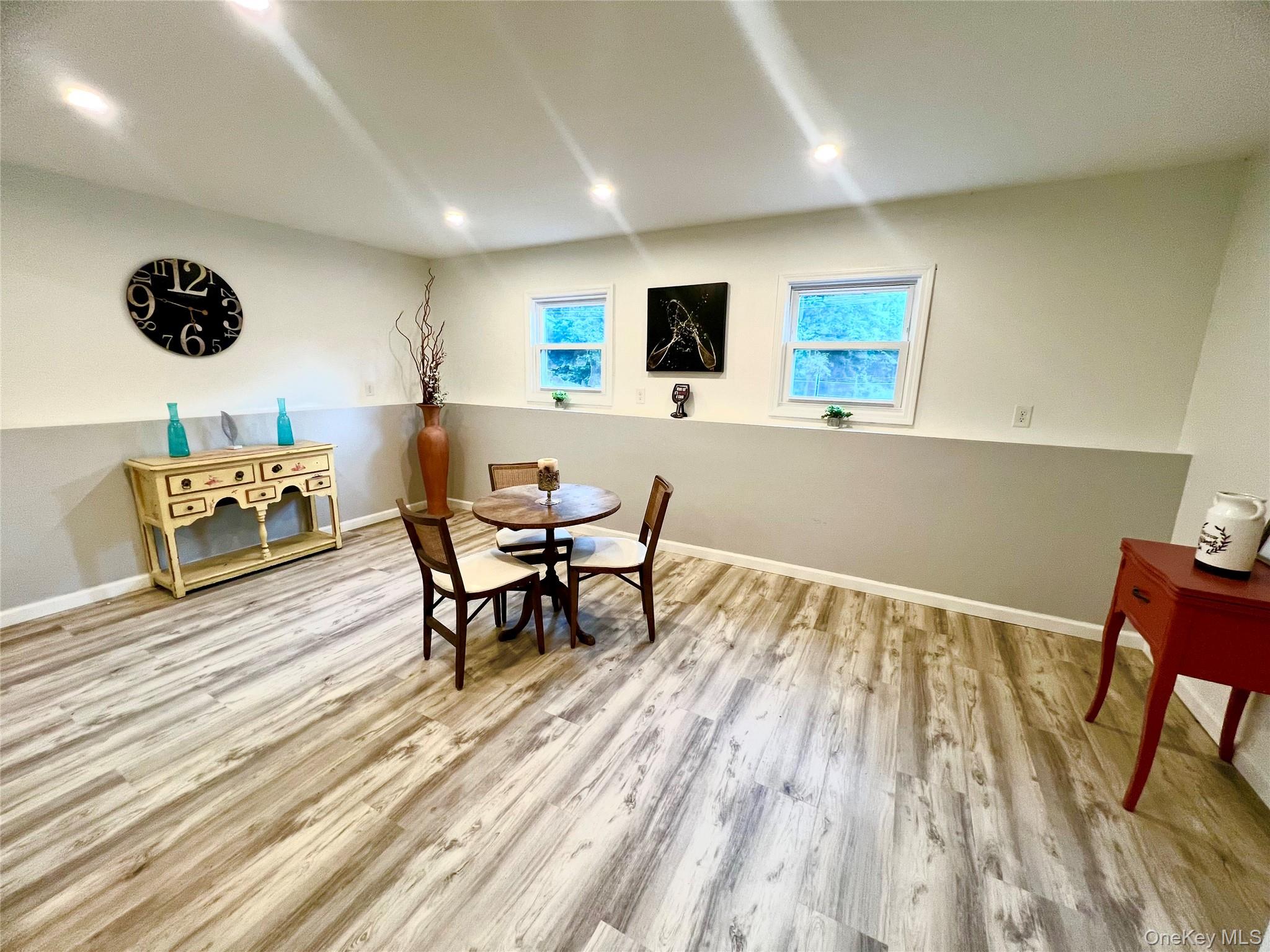 37 California Drive Property Photo 26