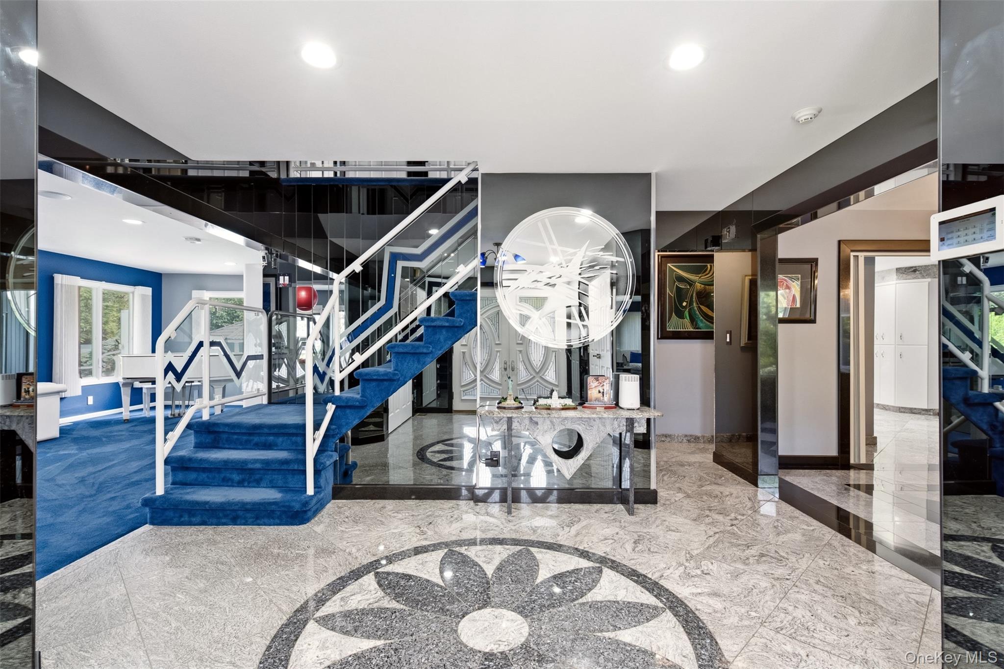 75 Shoreham Drive Property Photo 4