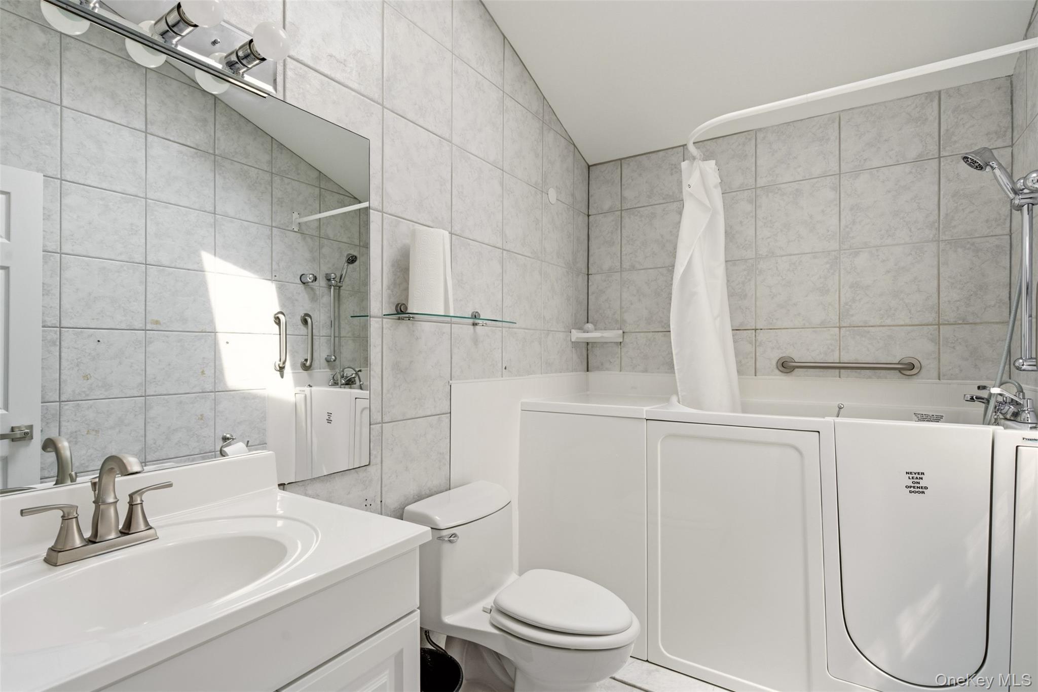 75 Shoreham Drive Property Photo 24