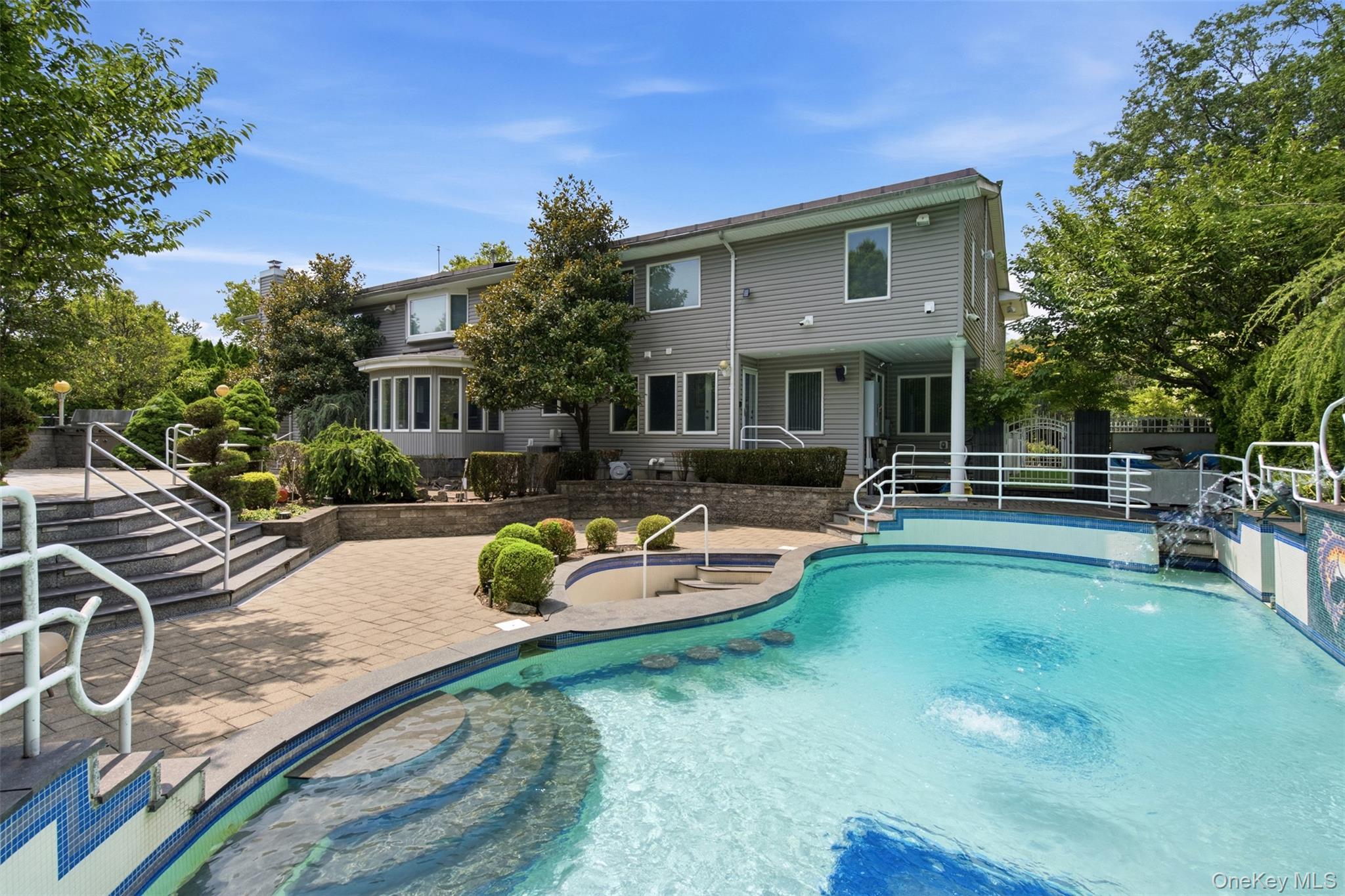 75 Shoreham Drive Property Photo 42