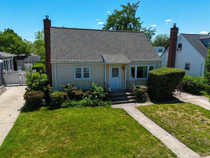 9 Robert Street Property Photo 1