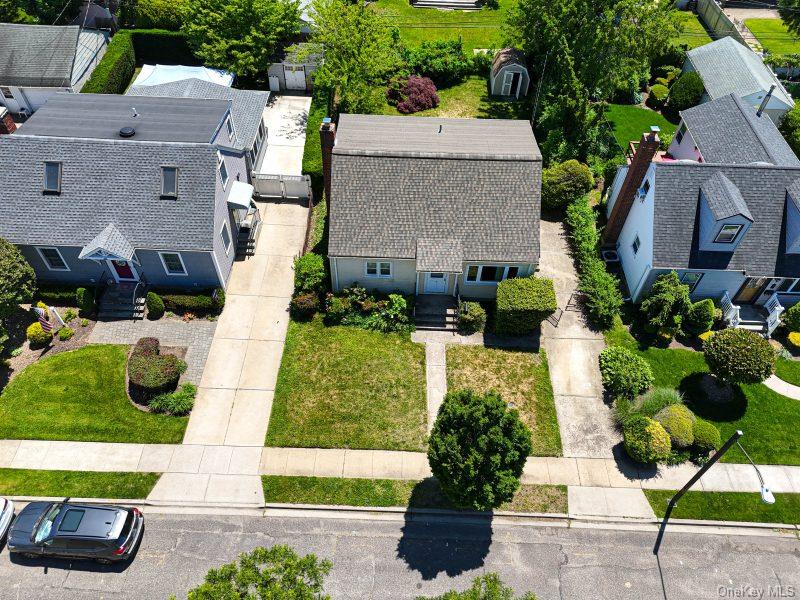 9 Robert Street Property Photo 3