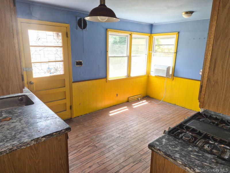 9 Robert Street Property Photo 14
