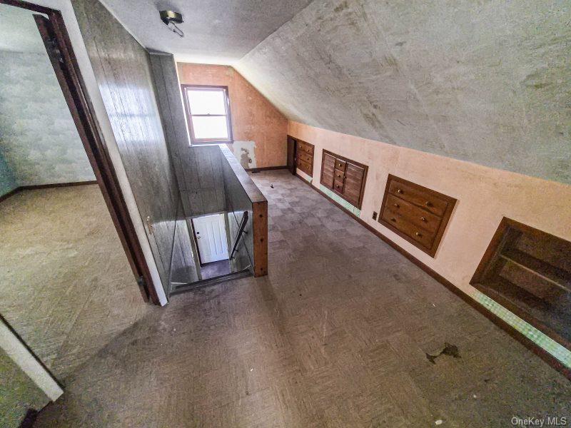 9 Robert Street Property Photo 15