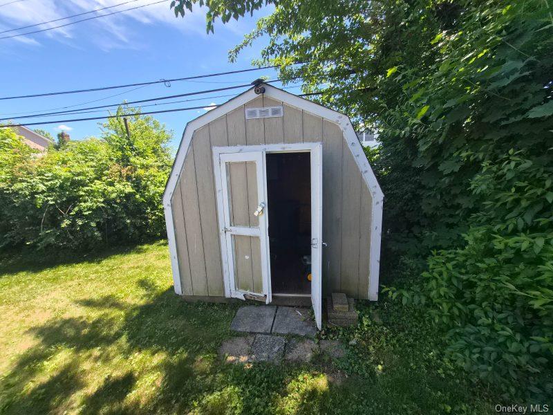 9 Robert Street Property Photo 18