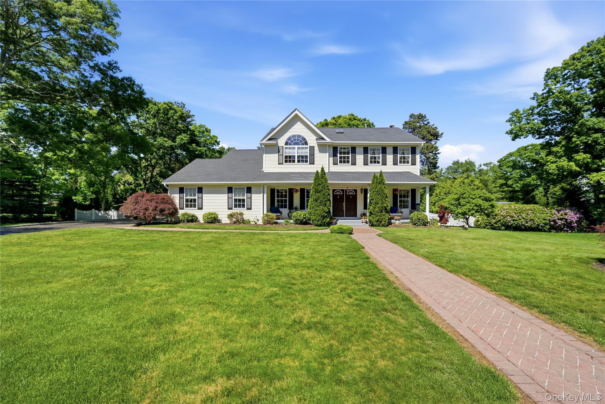 9 Ridgefield Drive Property Photo 4