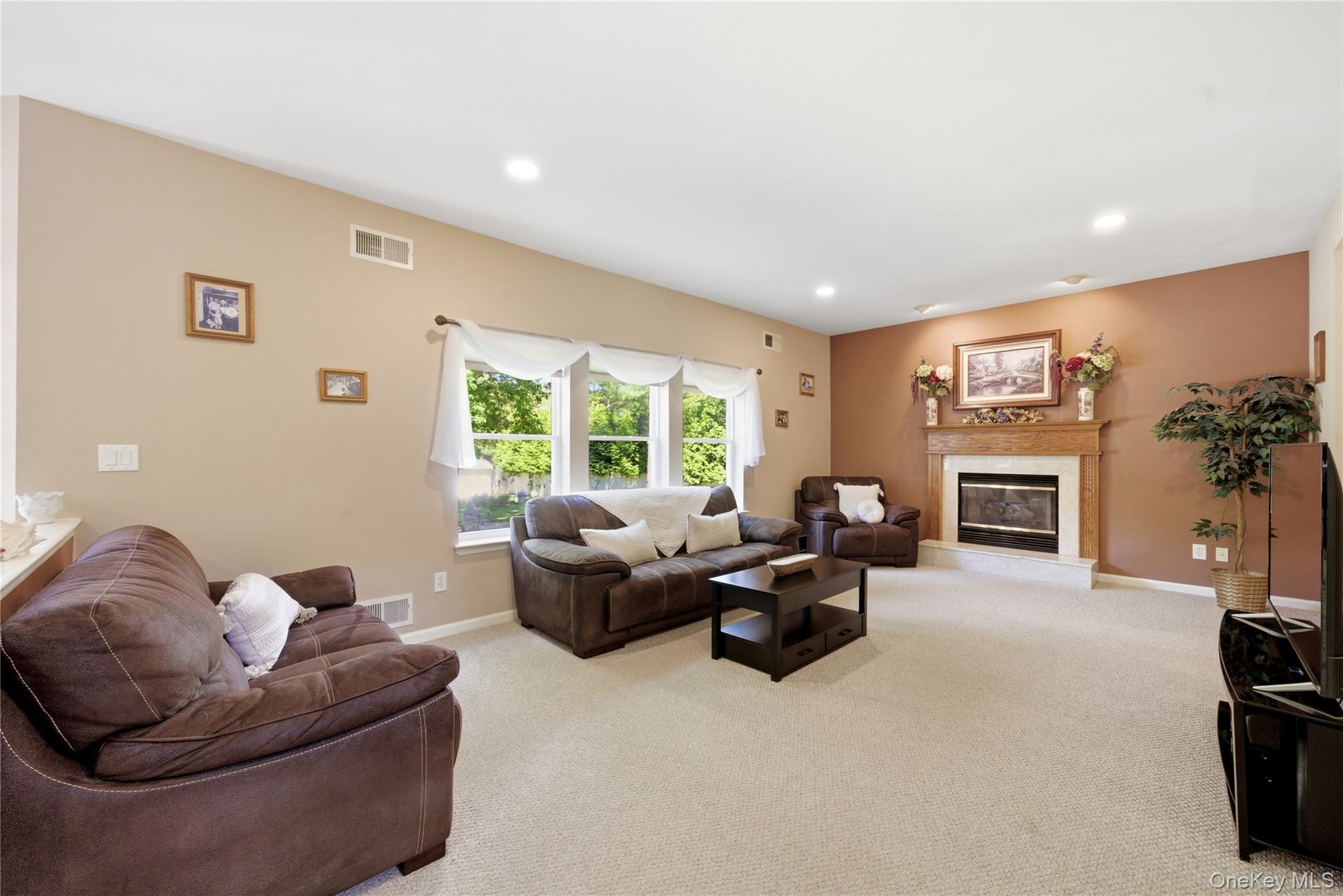 9 Ridgefield Drive Property Photo 11