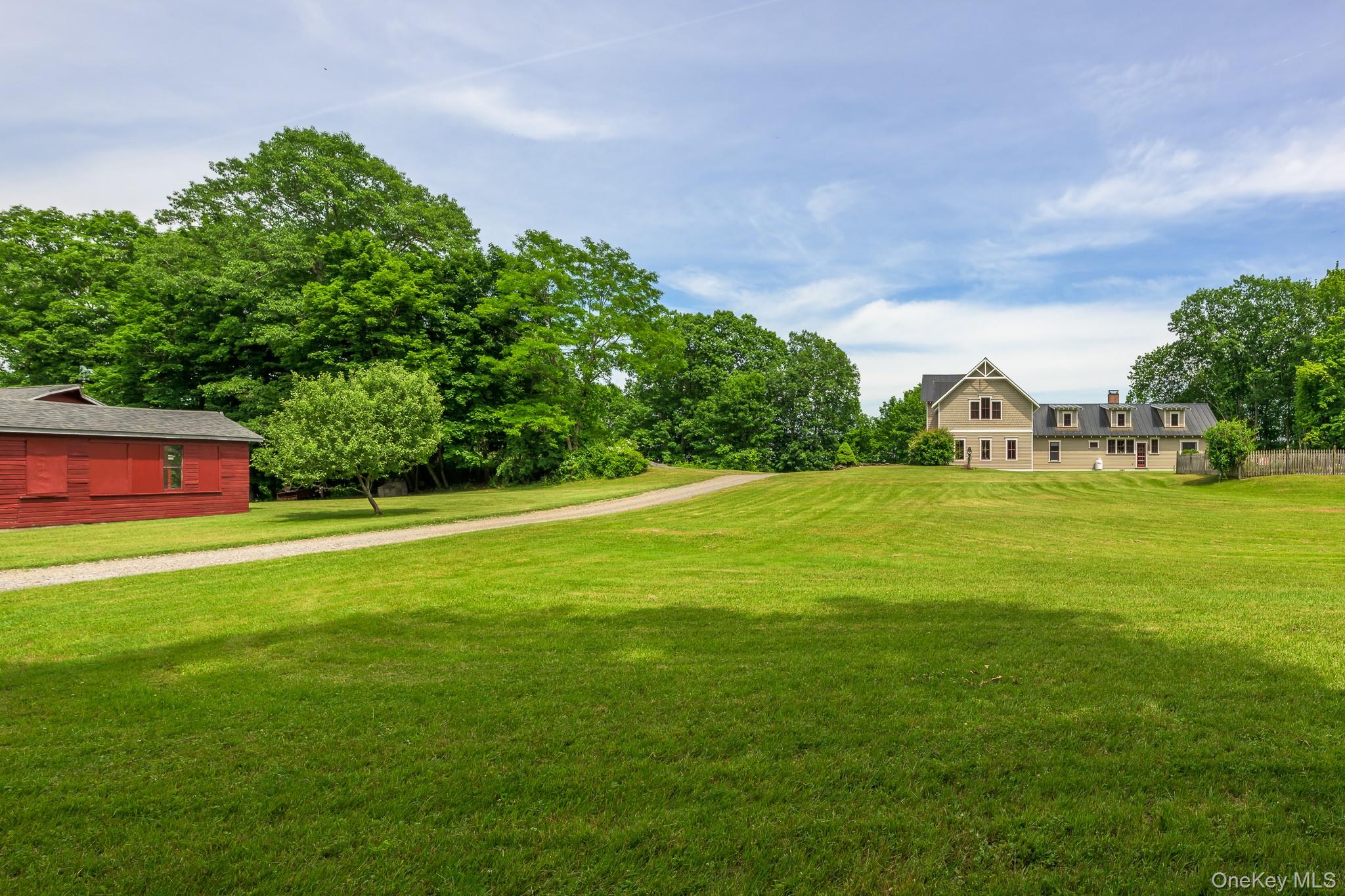 1530 River Road Property Photo 3