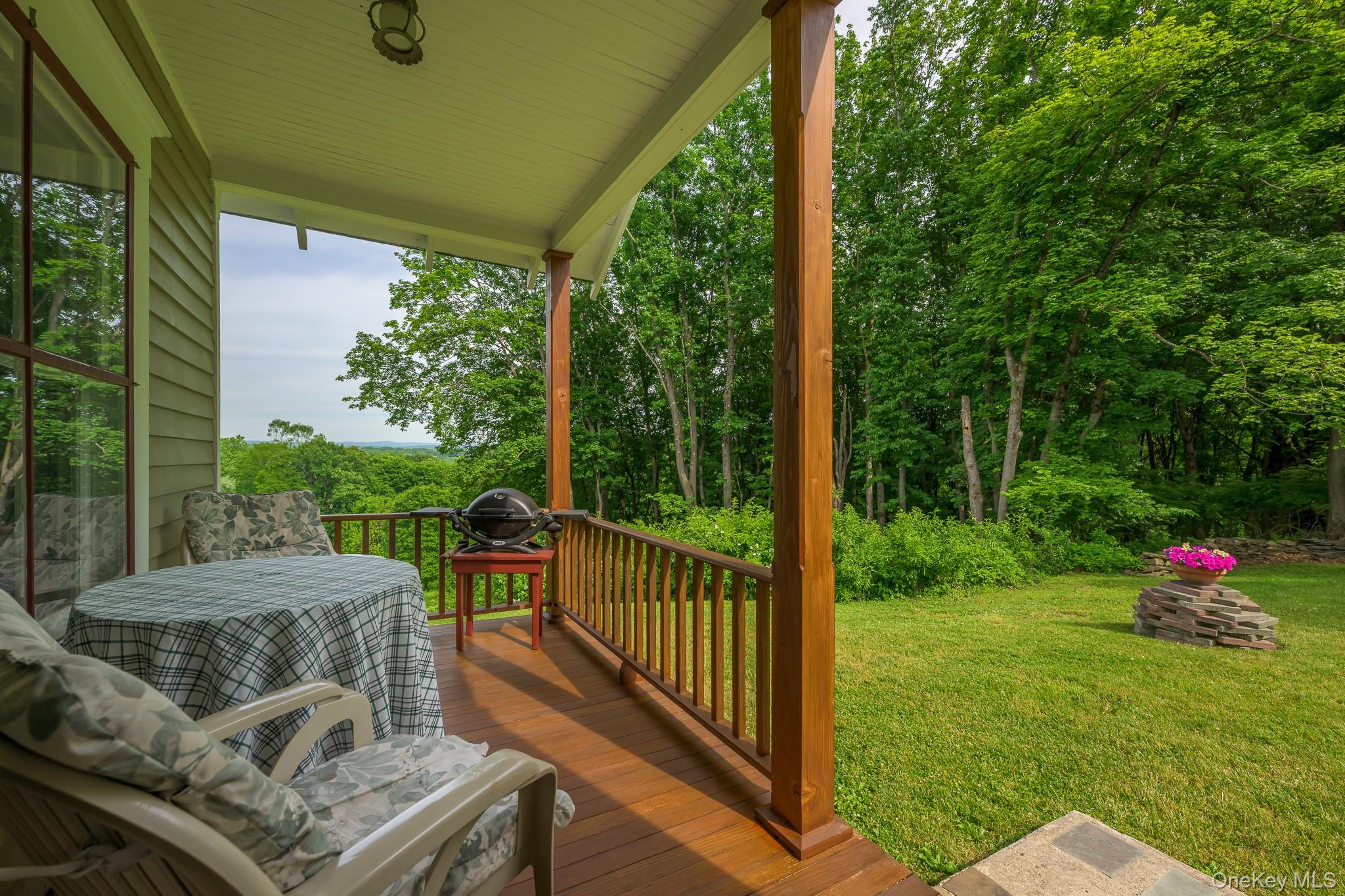 1530 River Road Property Photo 15