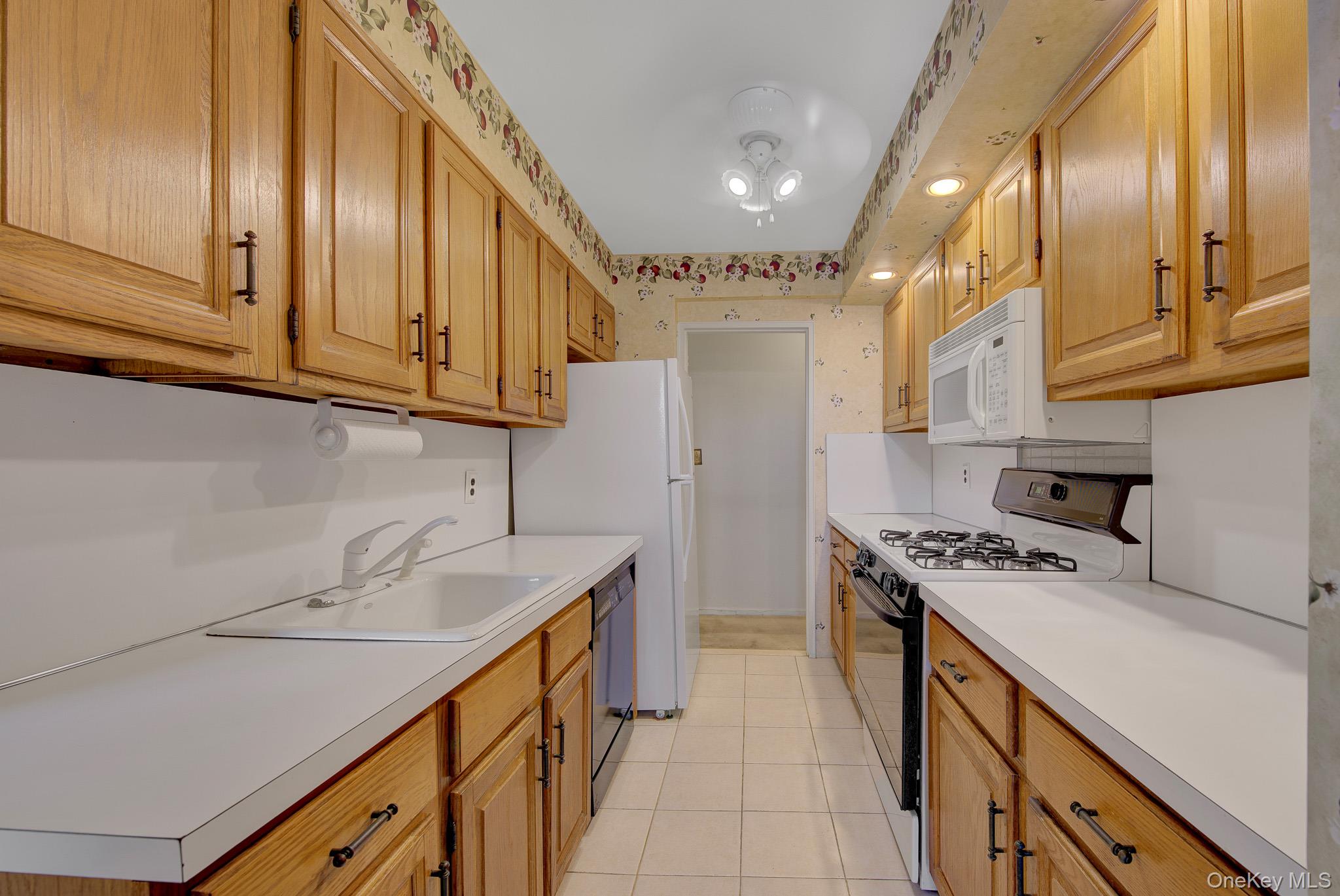 54-44 Little Neck Parkway 5u Property Photo 19