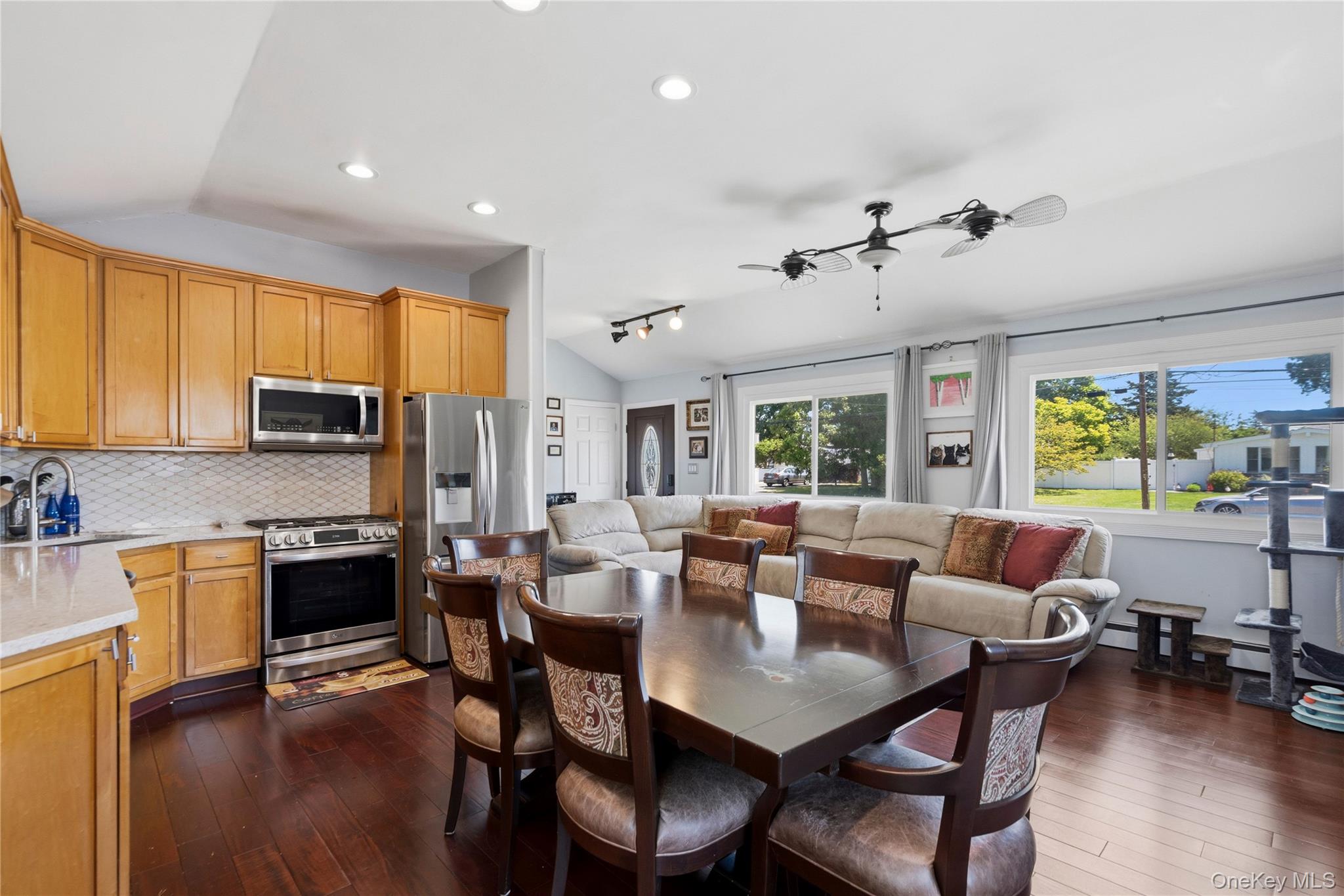 1084 Hyman Avenue Property Photo 13