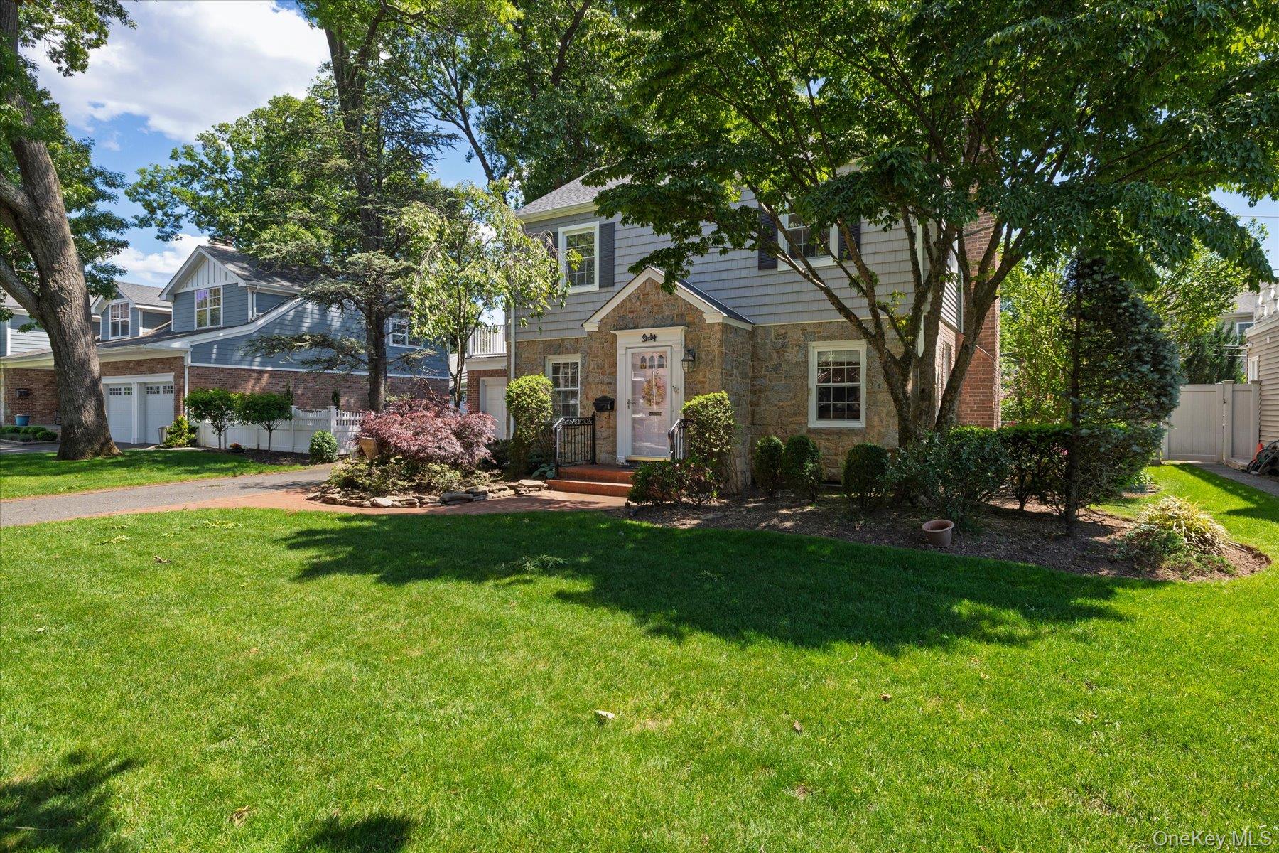 60 Atkinson Road Property Photo 3