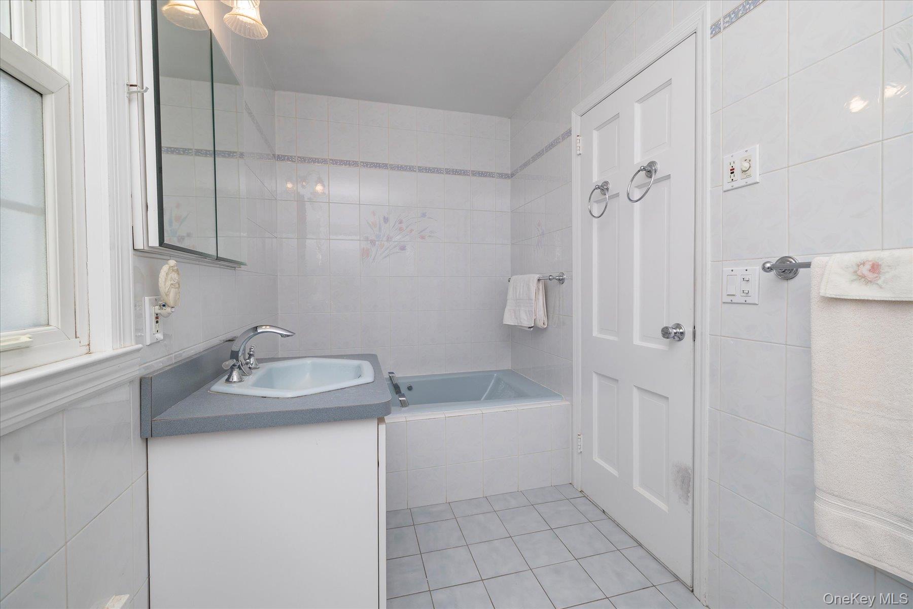 60 Atkinson Road Property Photo 20