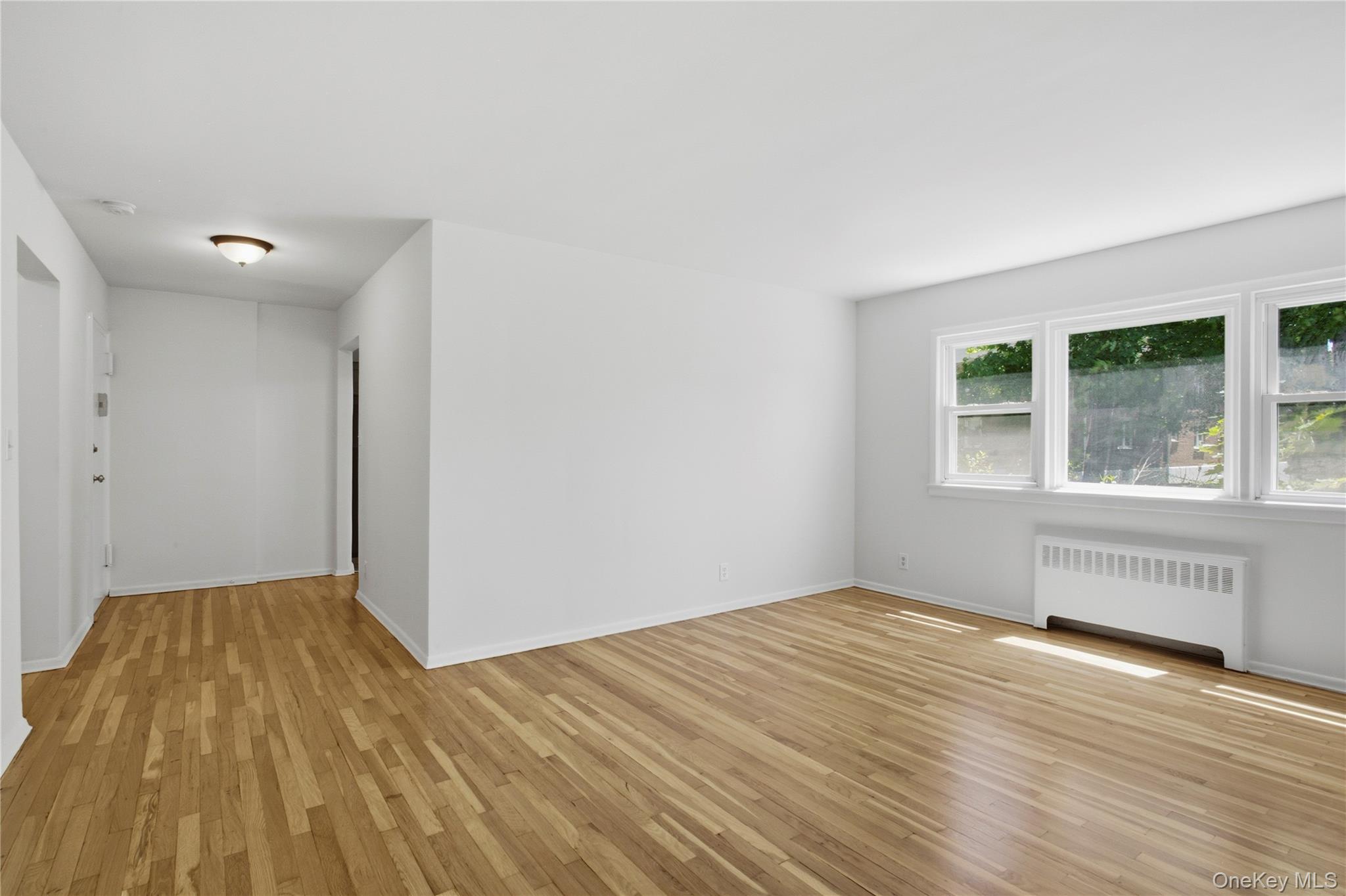 140 N Broadway O-2 Property Photo 4
