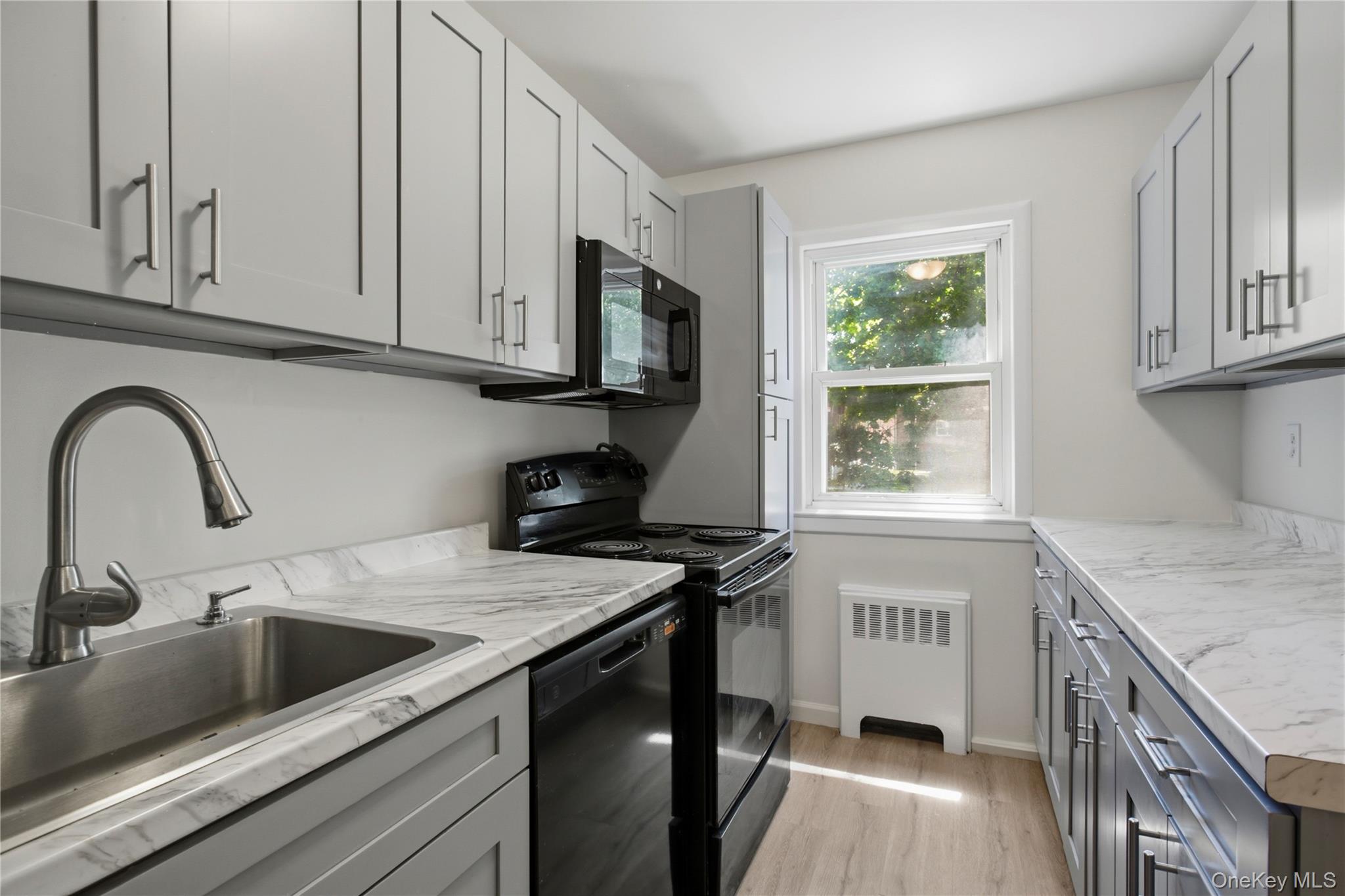 140 N Broadway O-2 Property Photo 6