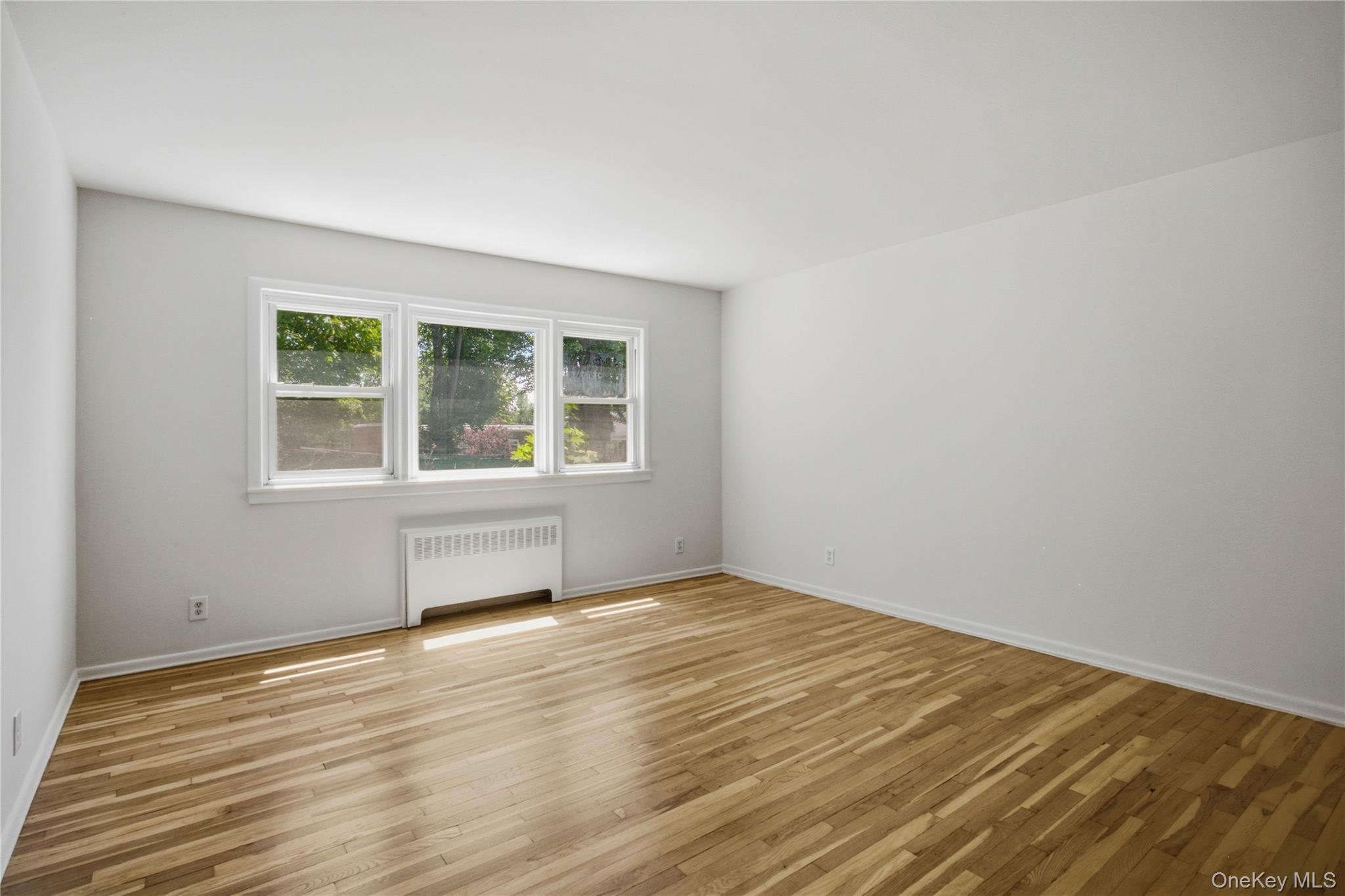 140 N Broadway O-2 Property Photo 11
