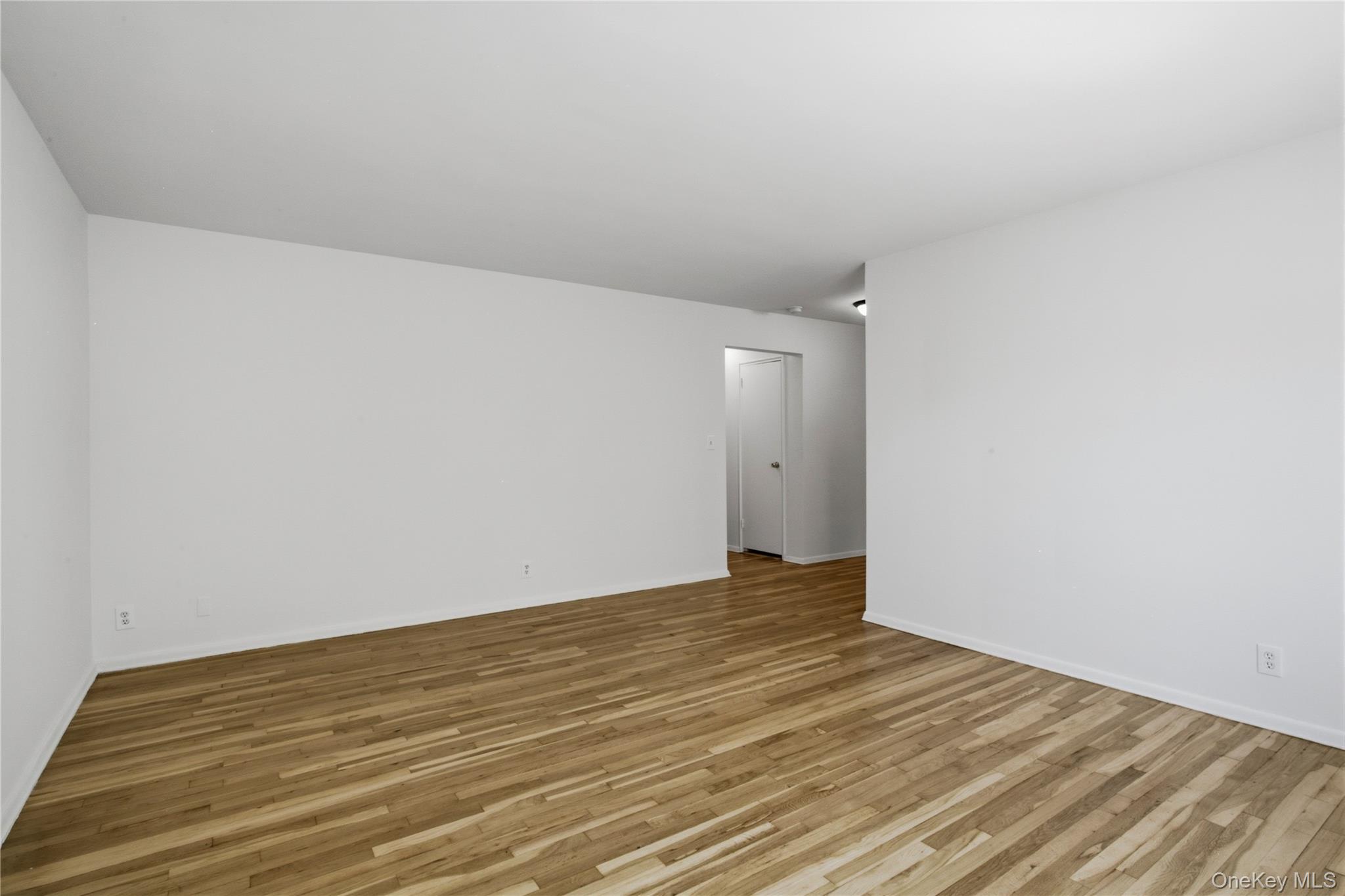 140 N Broadway O-2 Property Photo 18