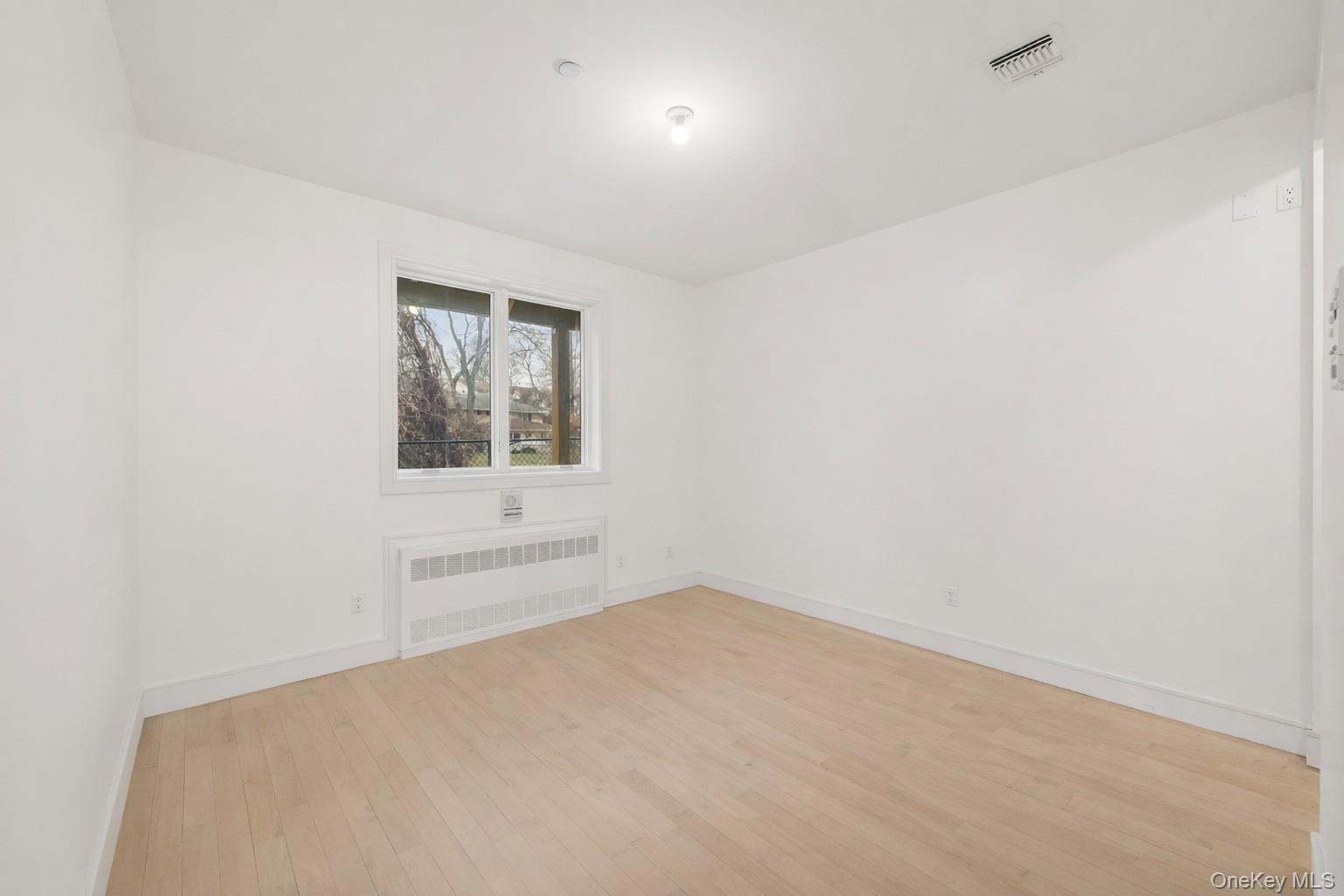 13 Warren Court 112 Property Photo 15