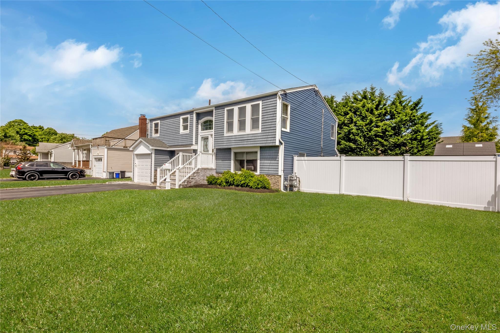 17 Lewis Circle Property Photo 3