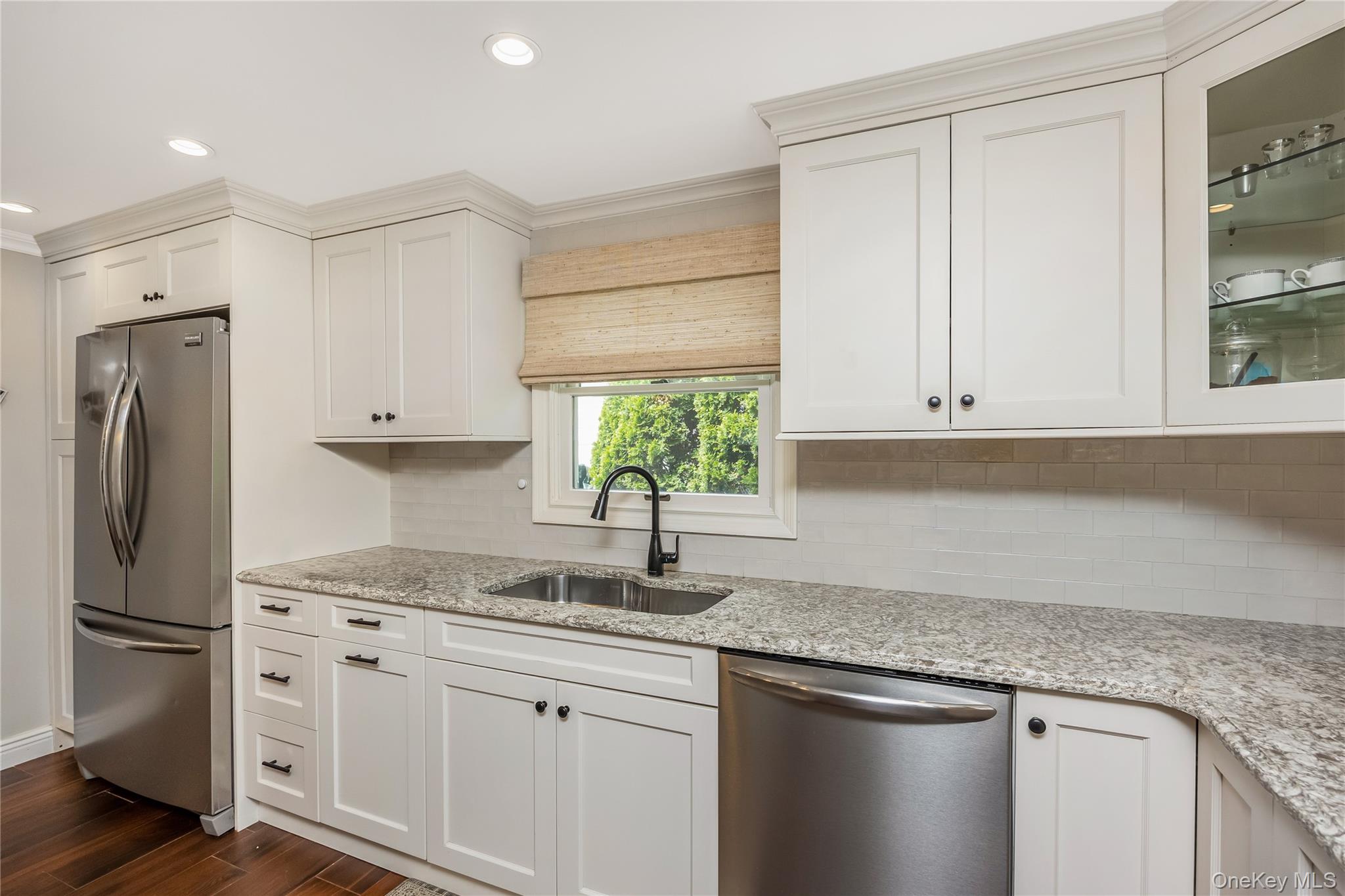 17 Lewis Circle Property Photo 9