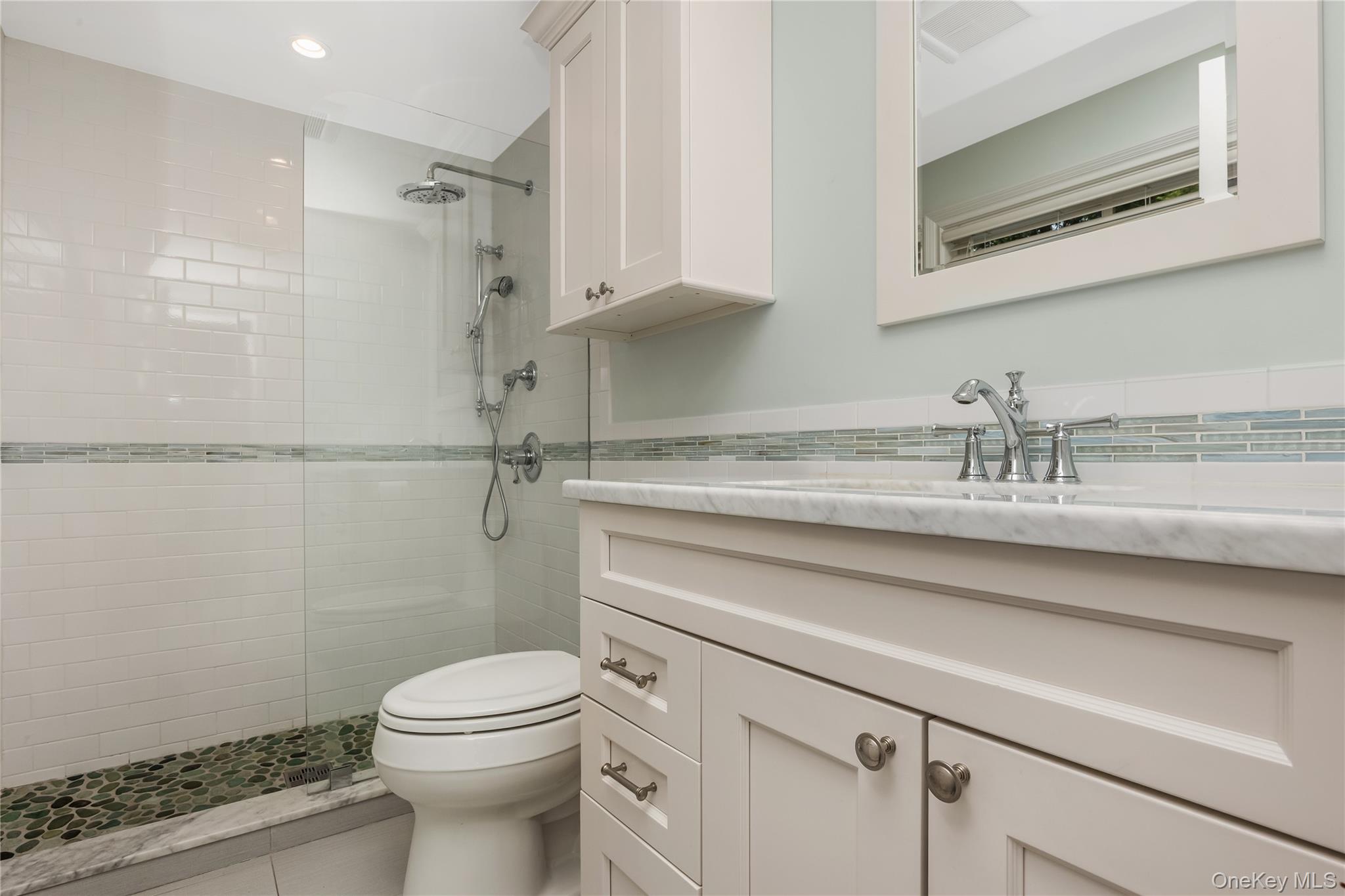 17 Lewis Circle Property Photo 14