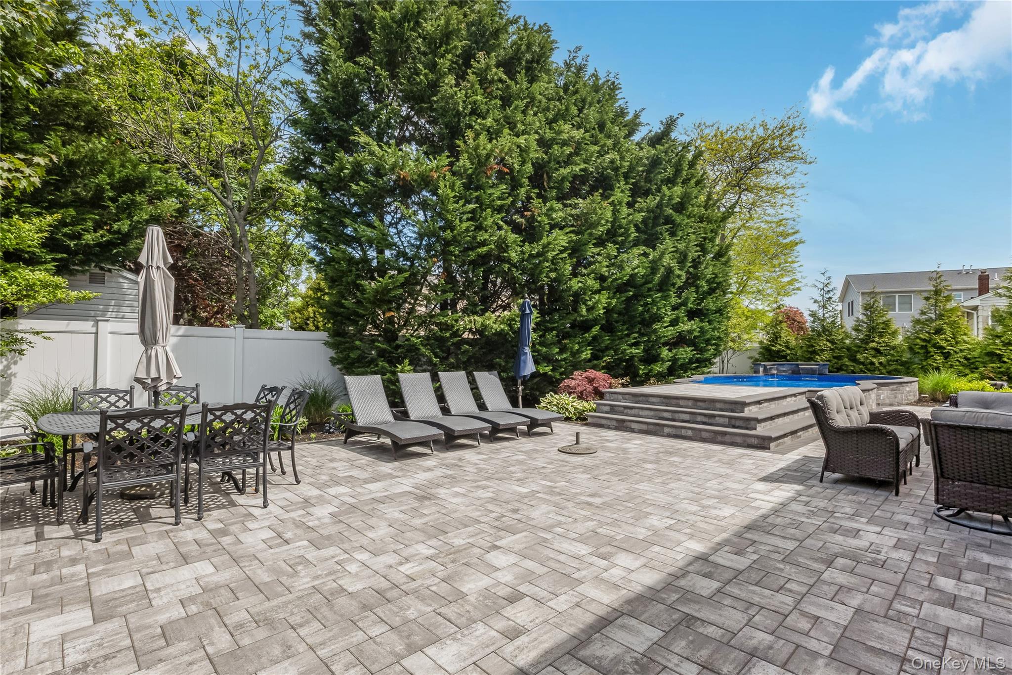 17 Lewis Circle Property Photo 26