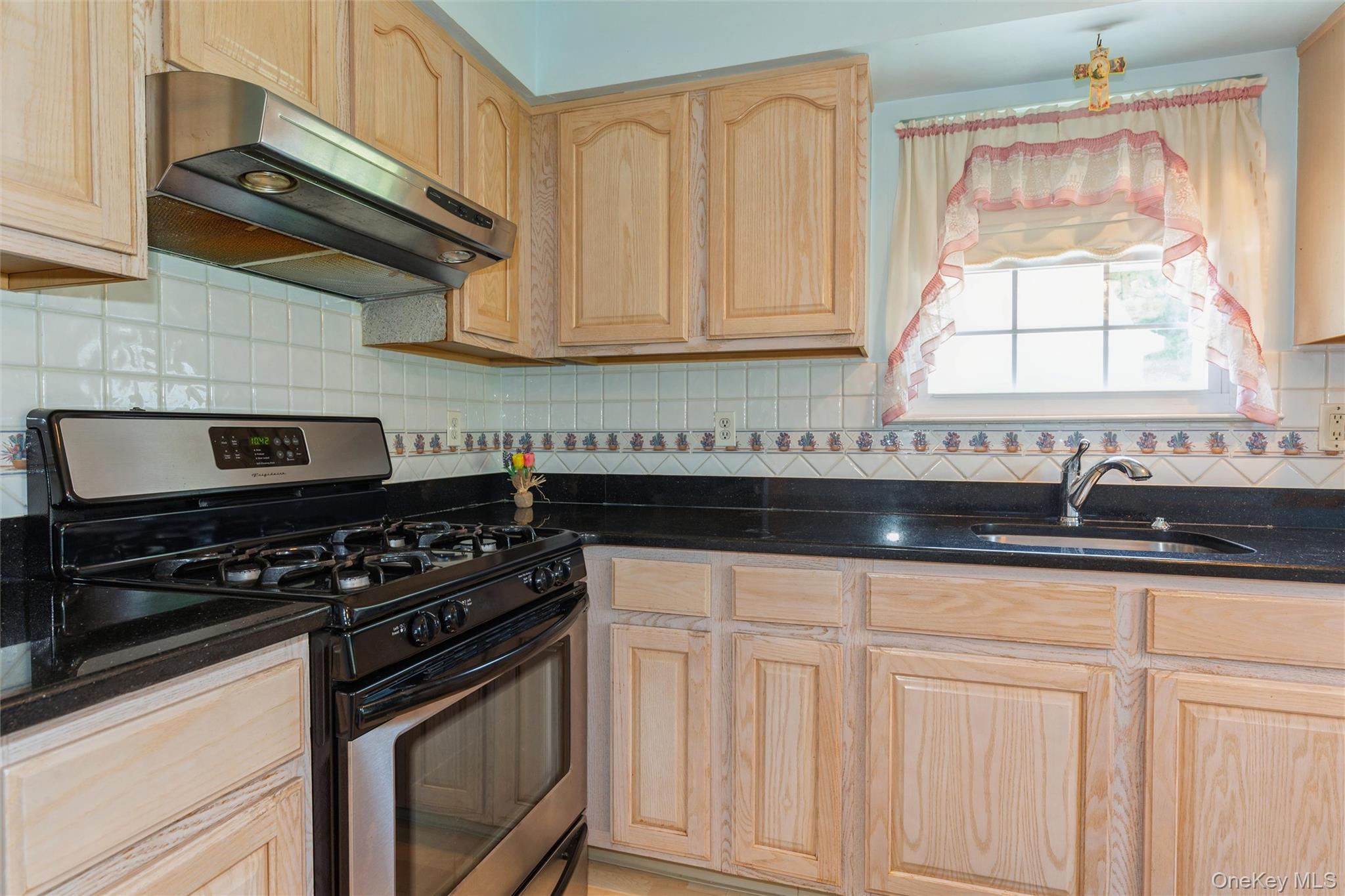 114 Theodore Drive Property Photo 4