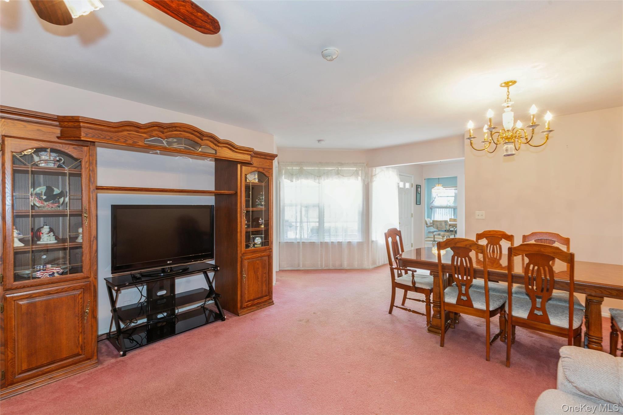 114 Theodore Drive Property Photo 6