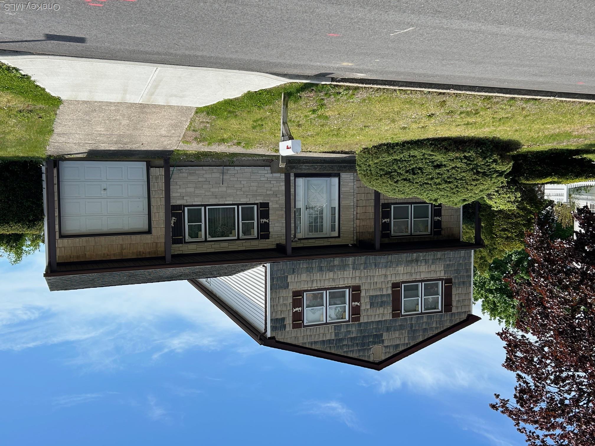 4 Dougbeth Drive Property Photo 1