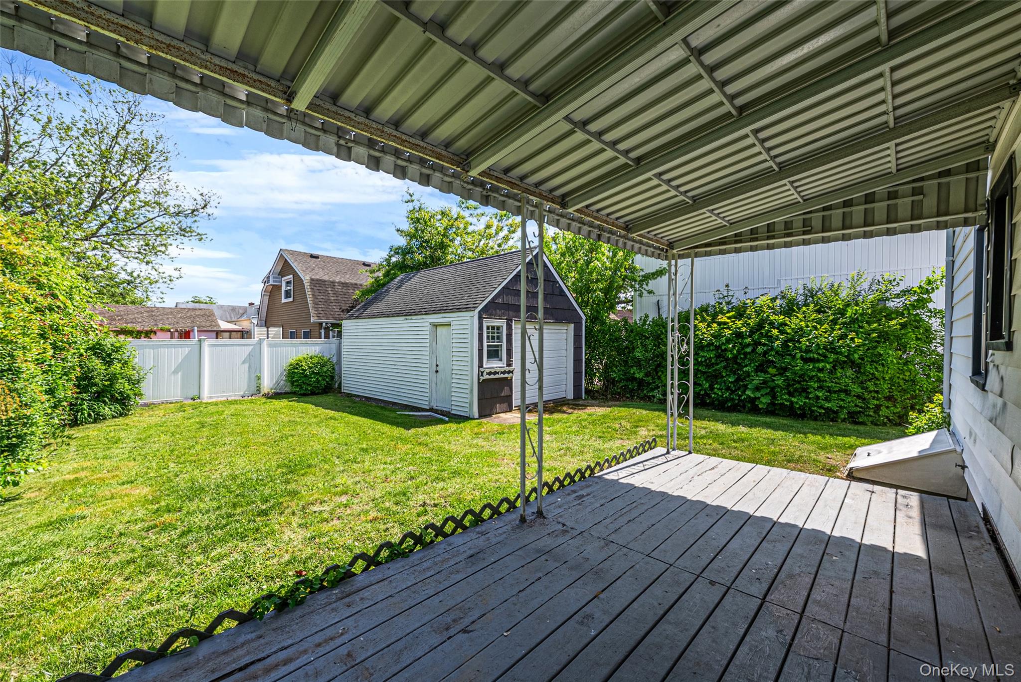 1734 Bernard Street Property Photo 5