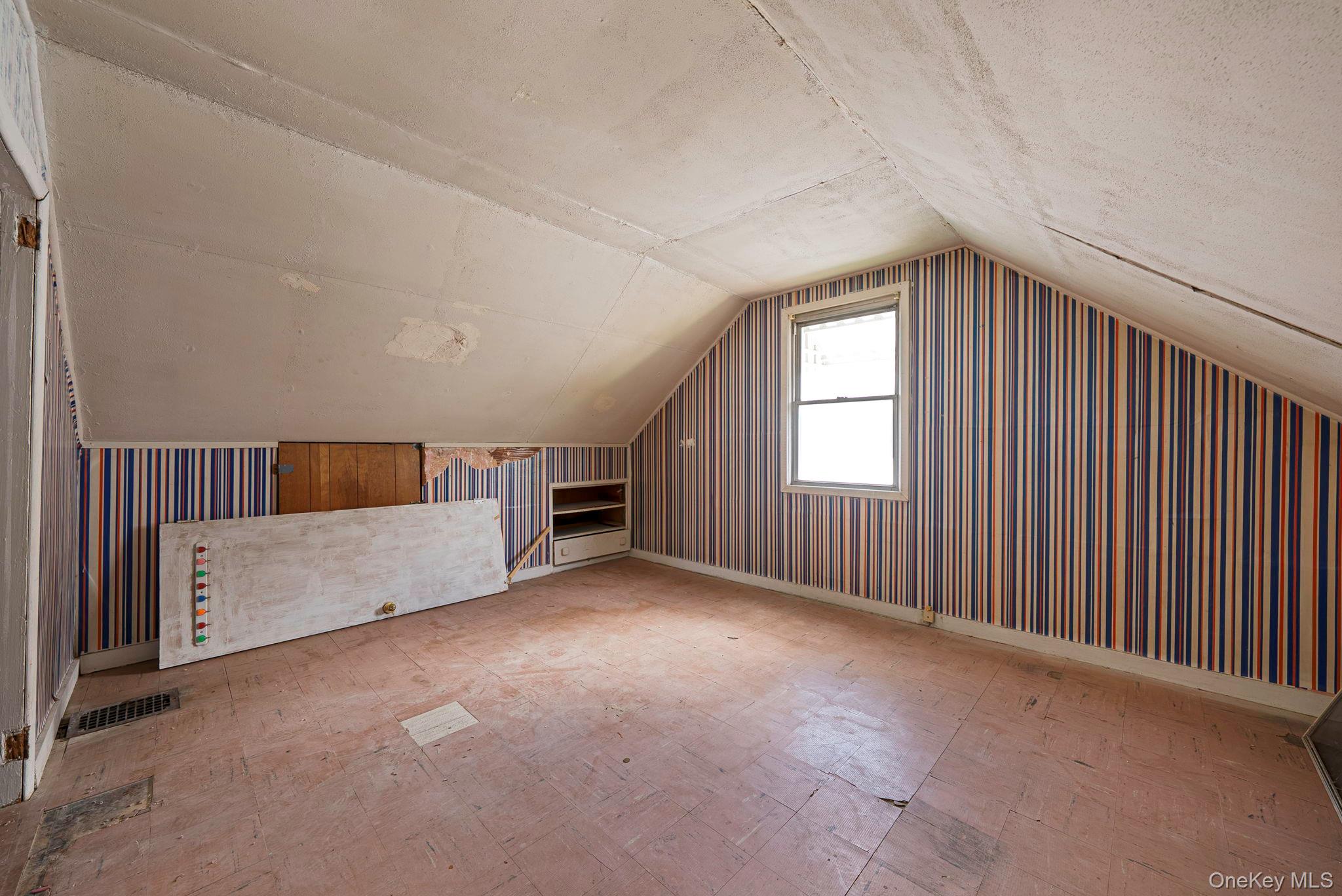 1734 Bernard Street Property Photo 27
