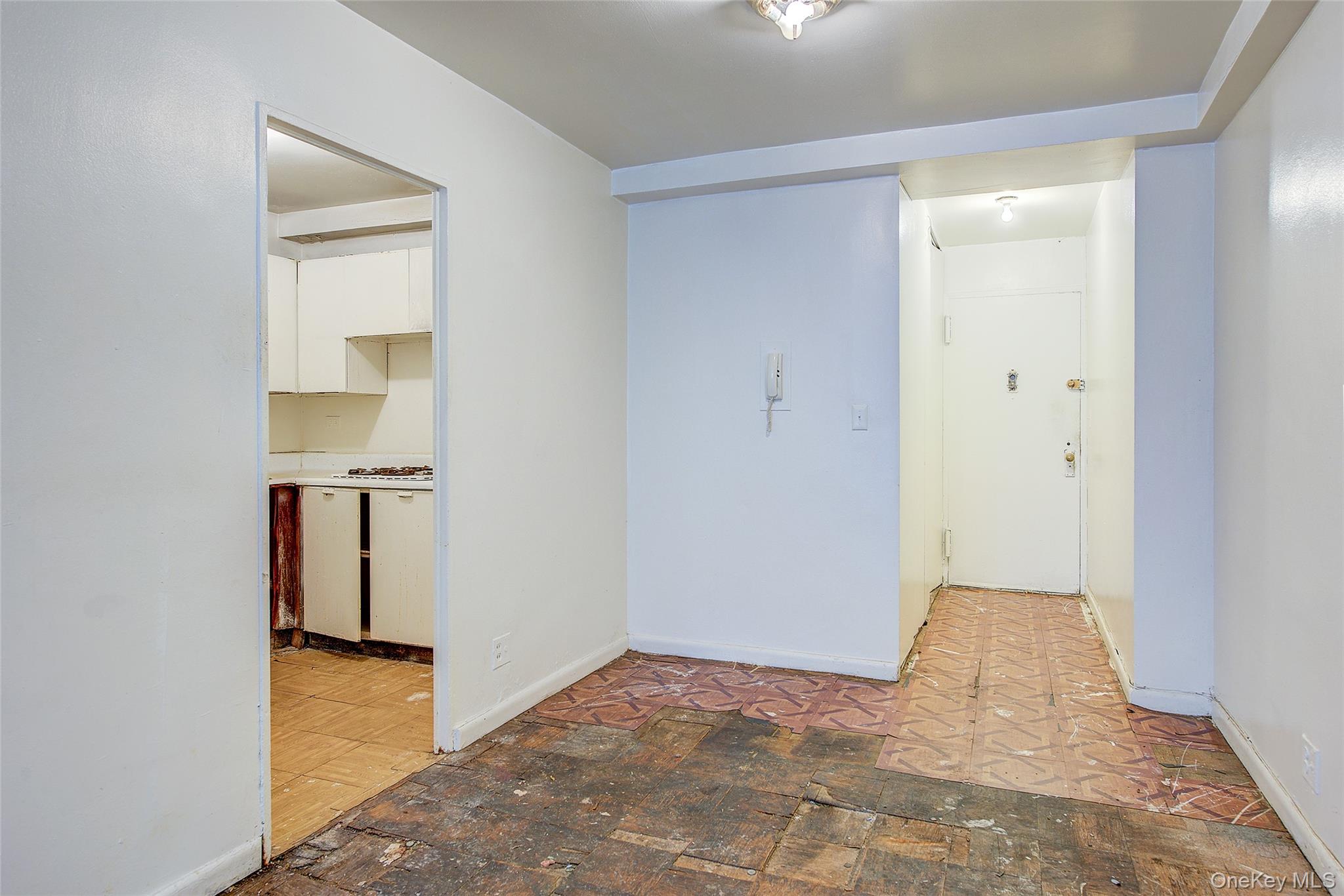 85 Livingston Street 8o Property Photo 9