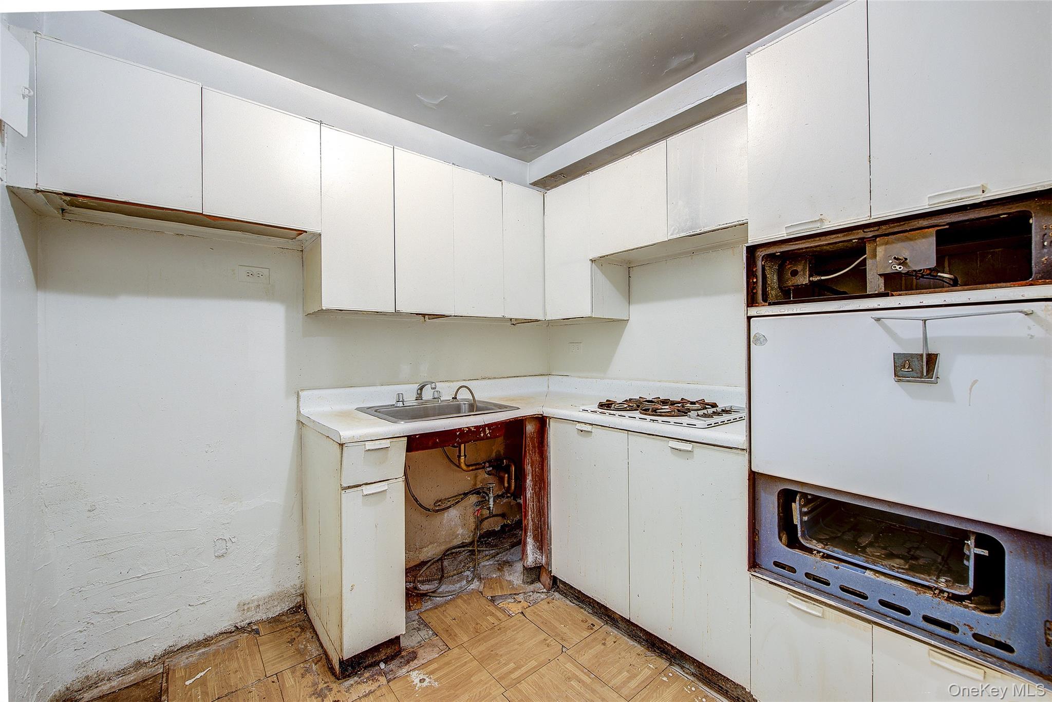 85 Livingston Street 8o Property Photo 11