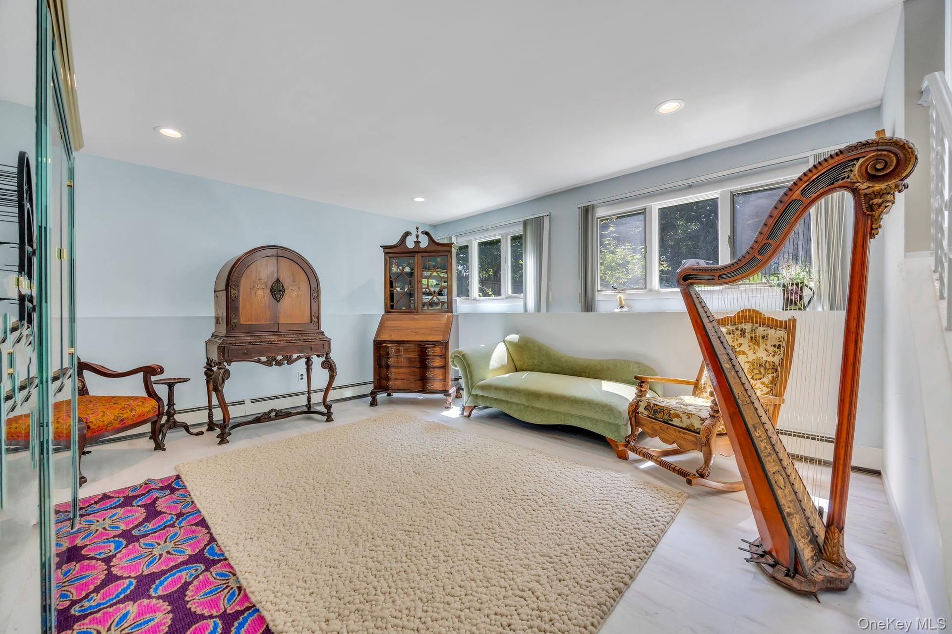 9 Quincy Lane Property Photo 32