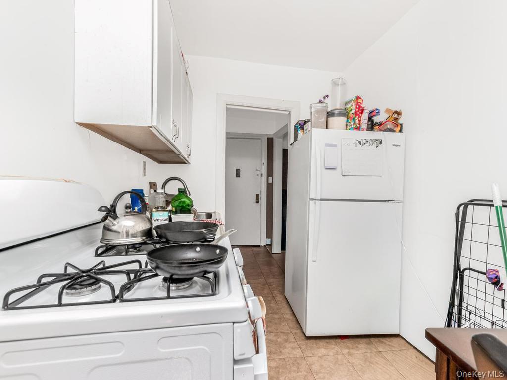1534 Beach Avenue Property Photo 4