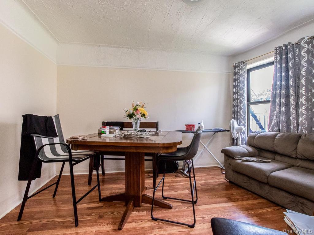 1534 Beach Avenue Property Photo 13