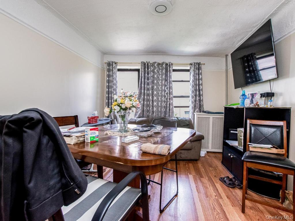 1534 Beach Avenue Property Photo 14